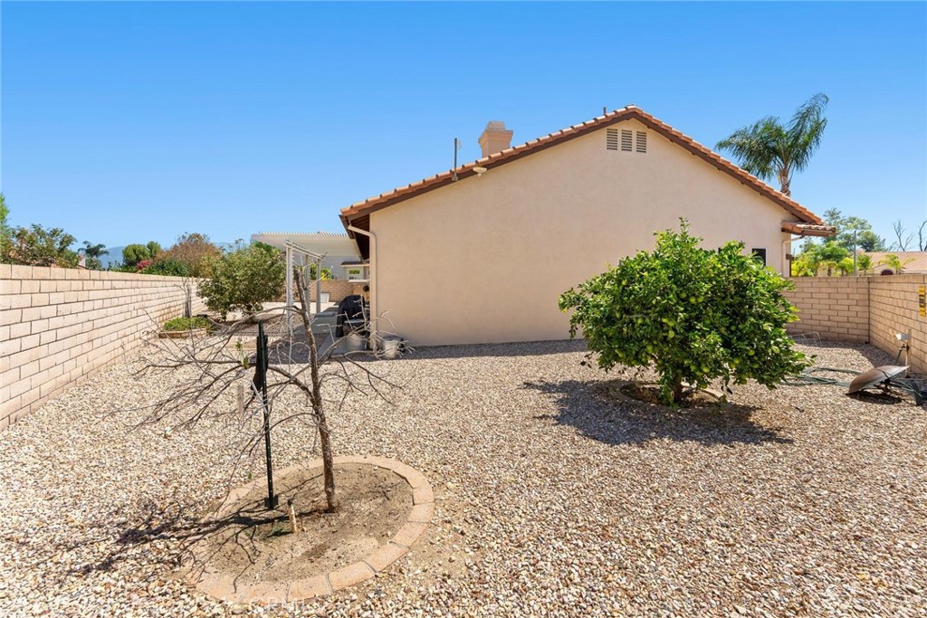 1763 Kiwi Circle