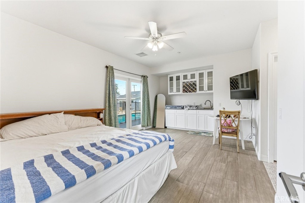 24163 Barton