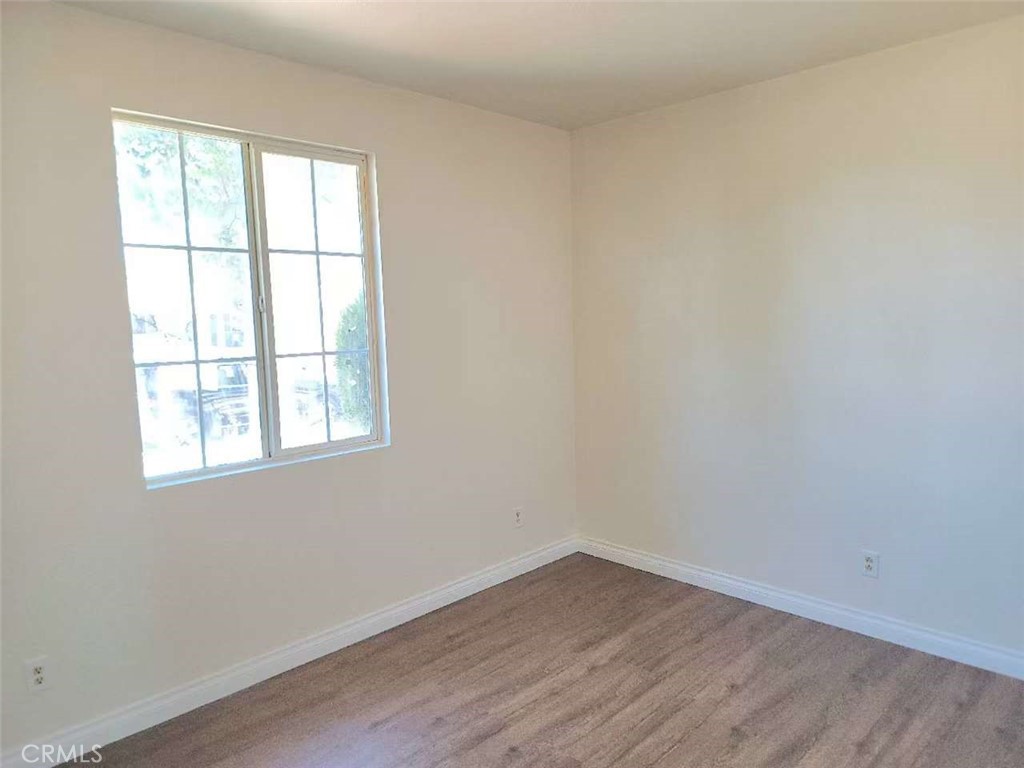 2351 E Devonshire Avenue