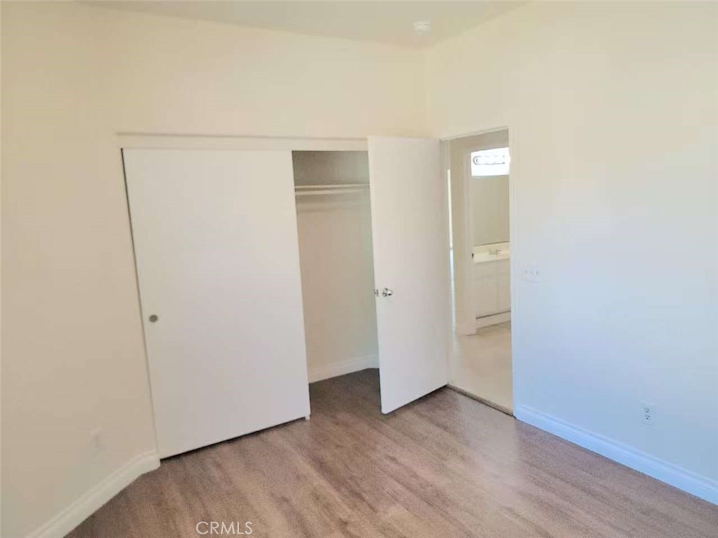 2351 E Devonshire Avenue