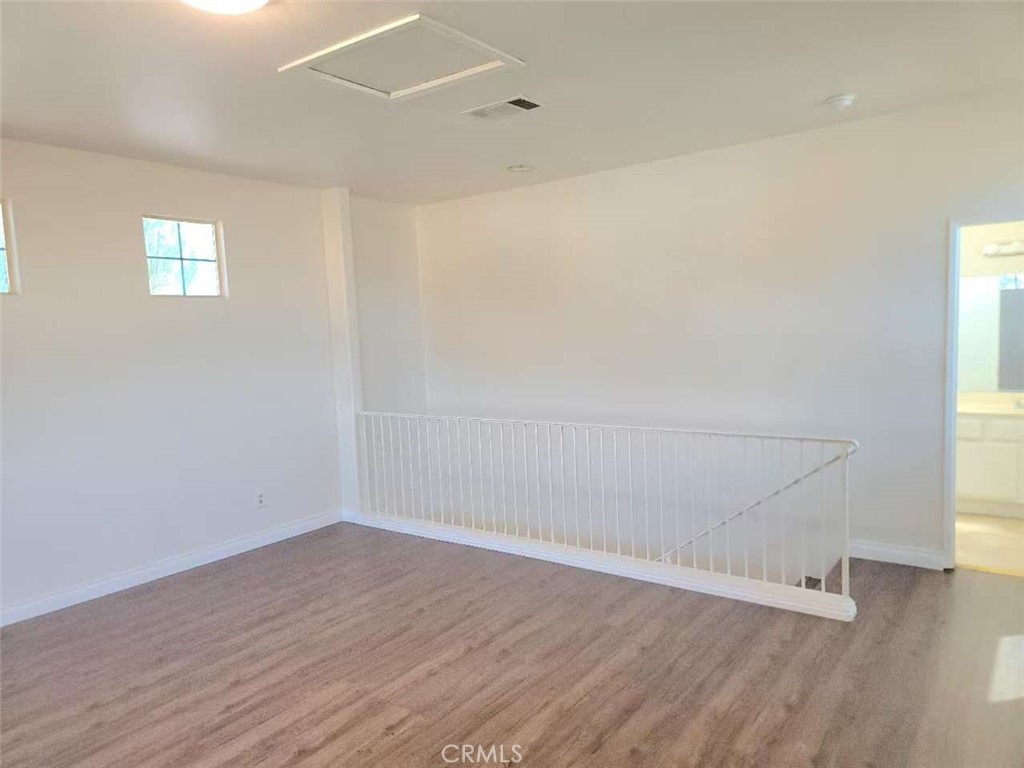 2351 E Devonshire Avenue