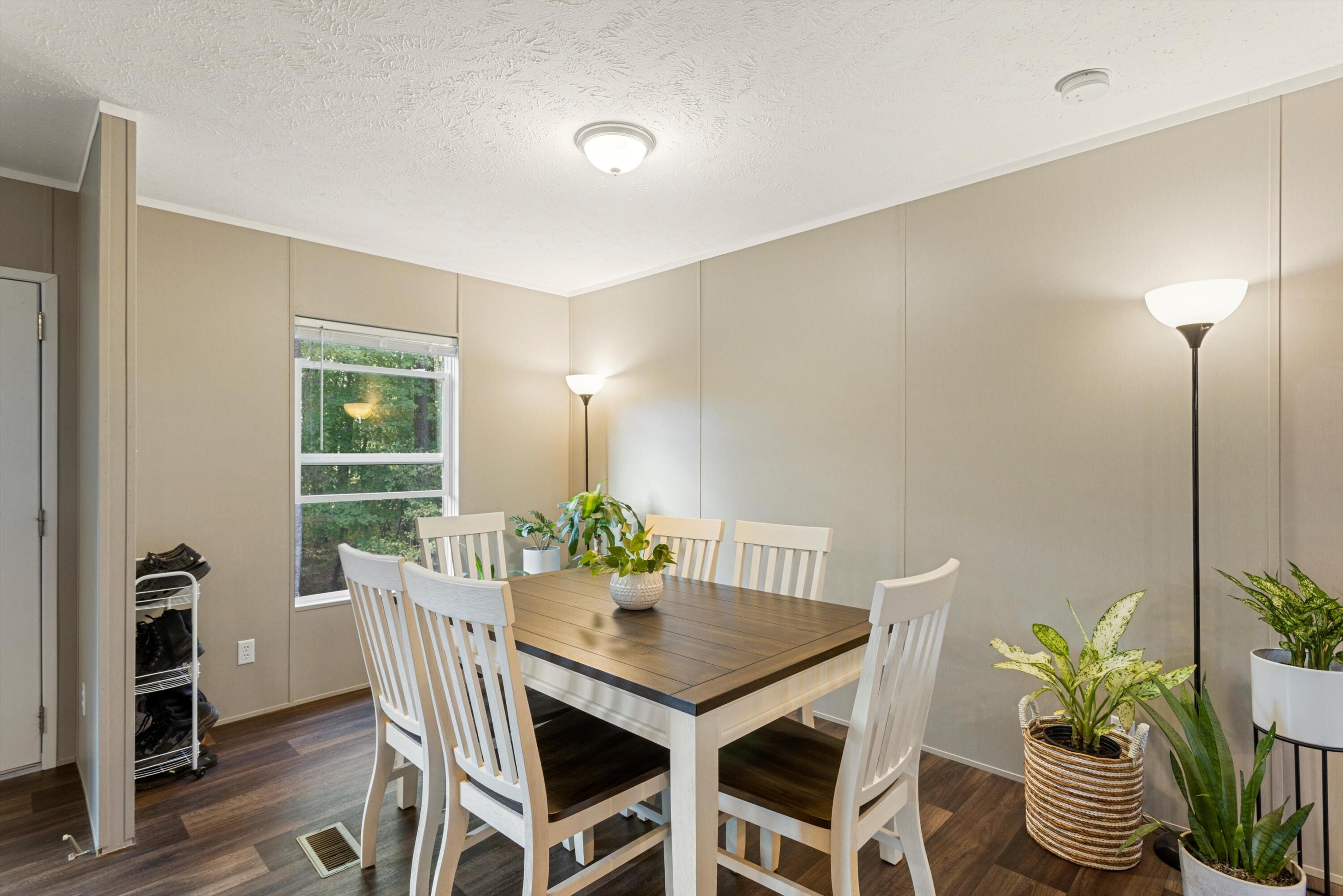 102 Gordon Dr