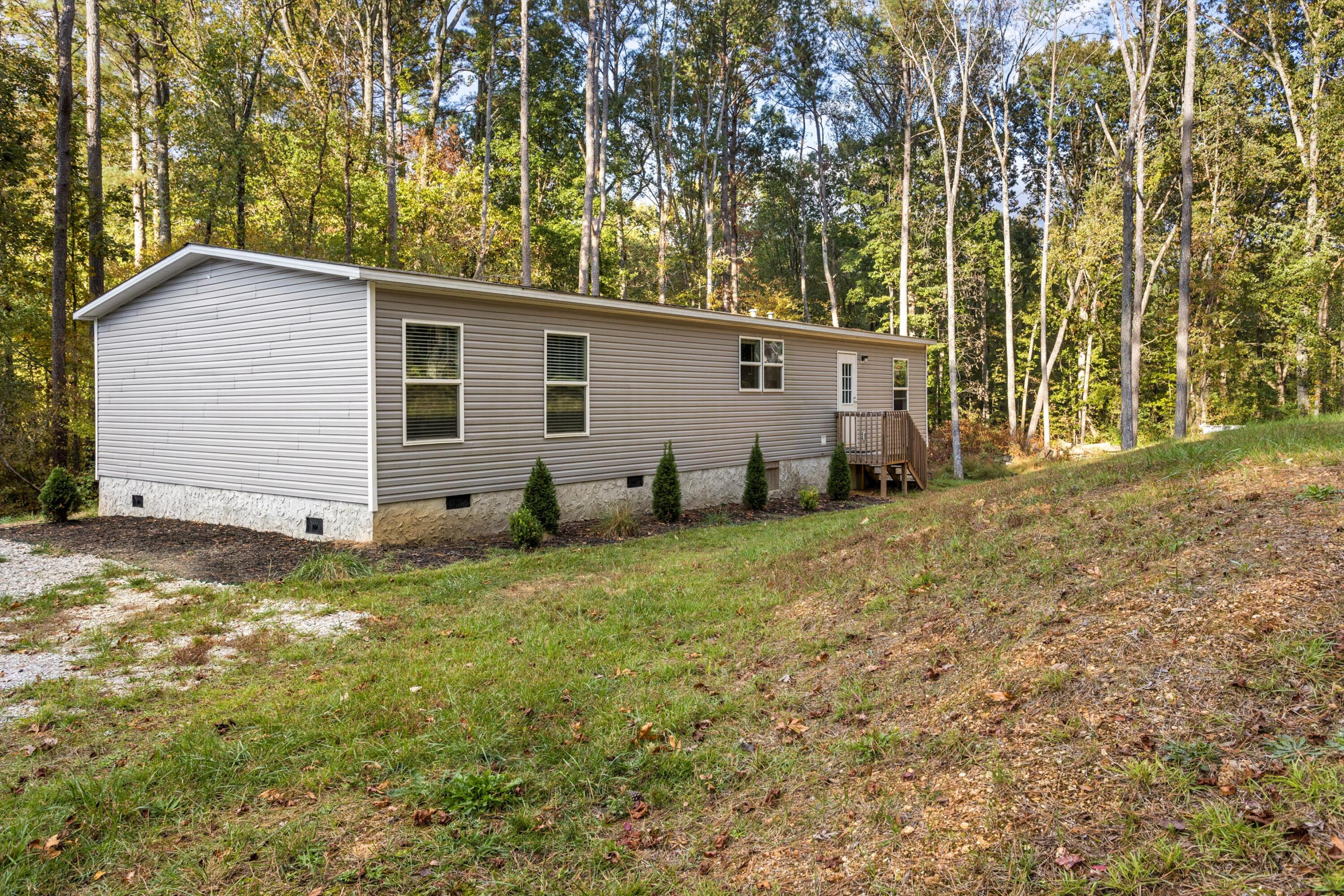102 Gordon Dr