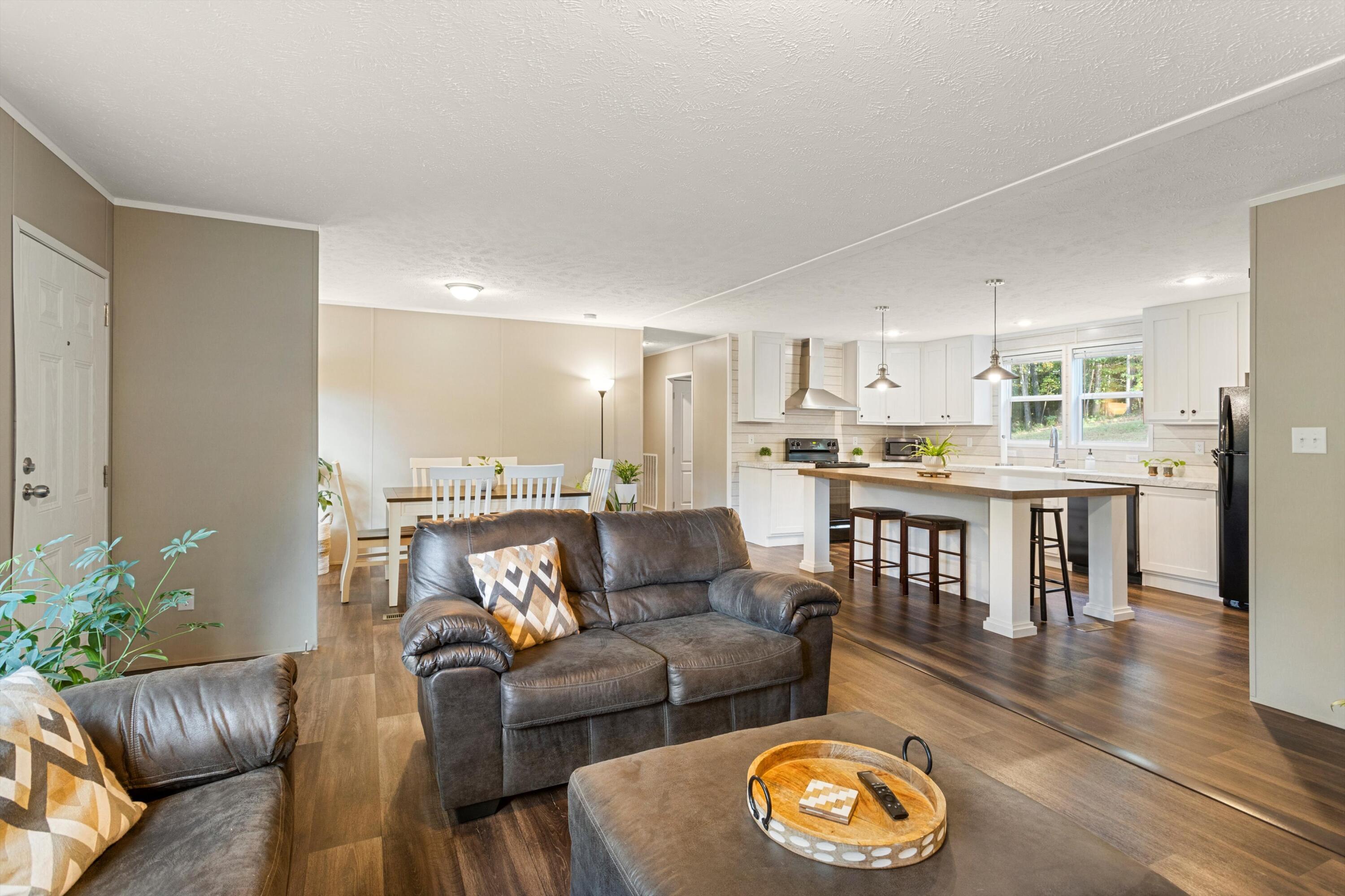 102 Gordon Dr