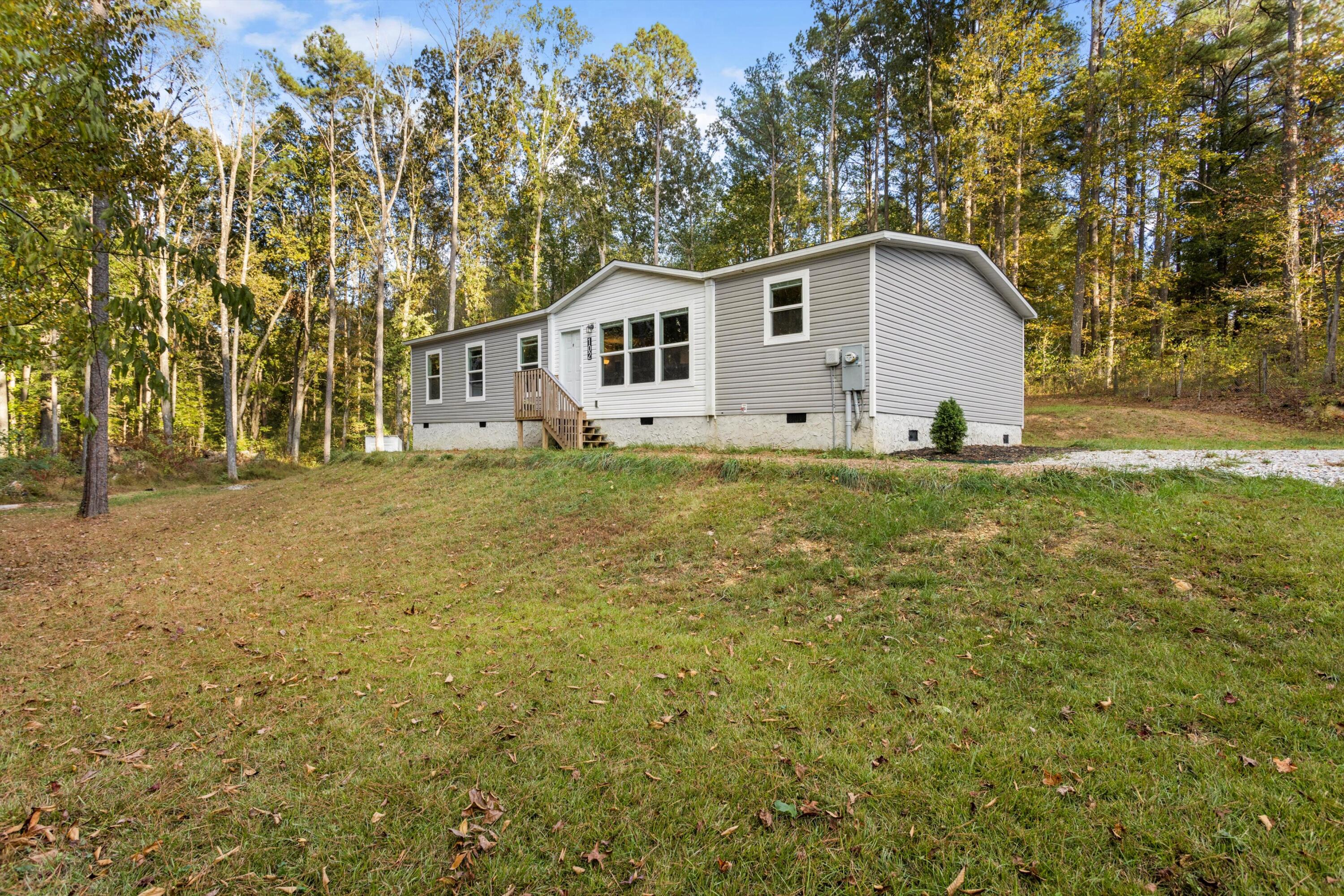 102 Gordon Dr