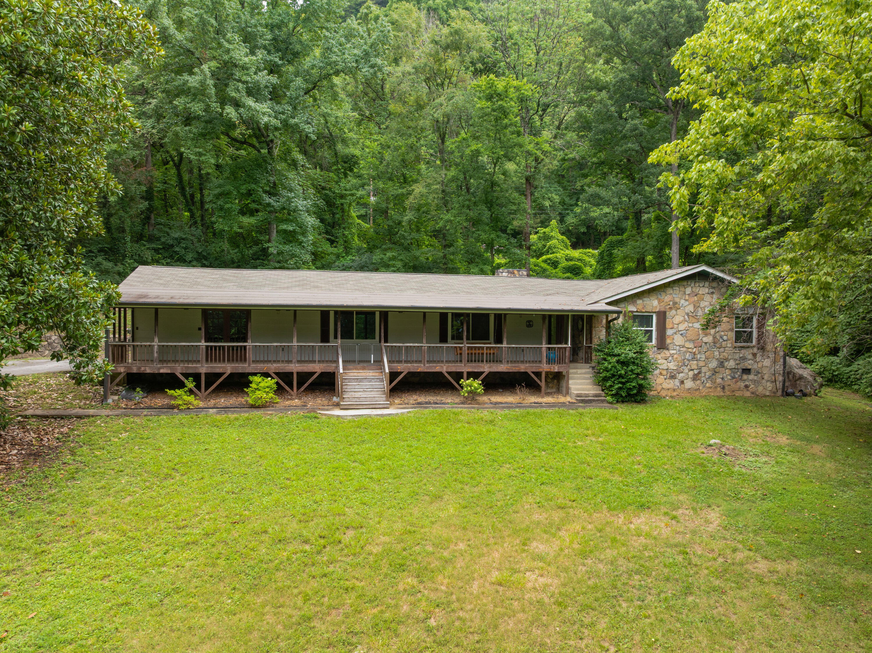 1425 Palisades Road