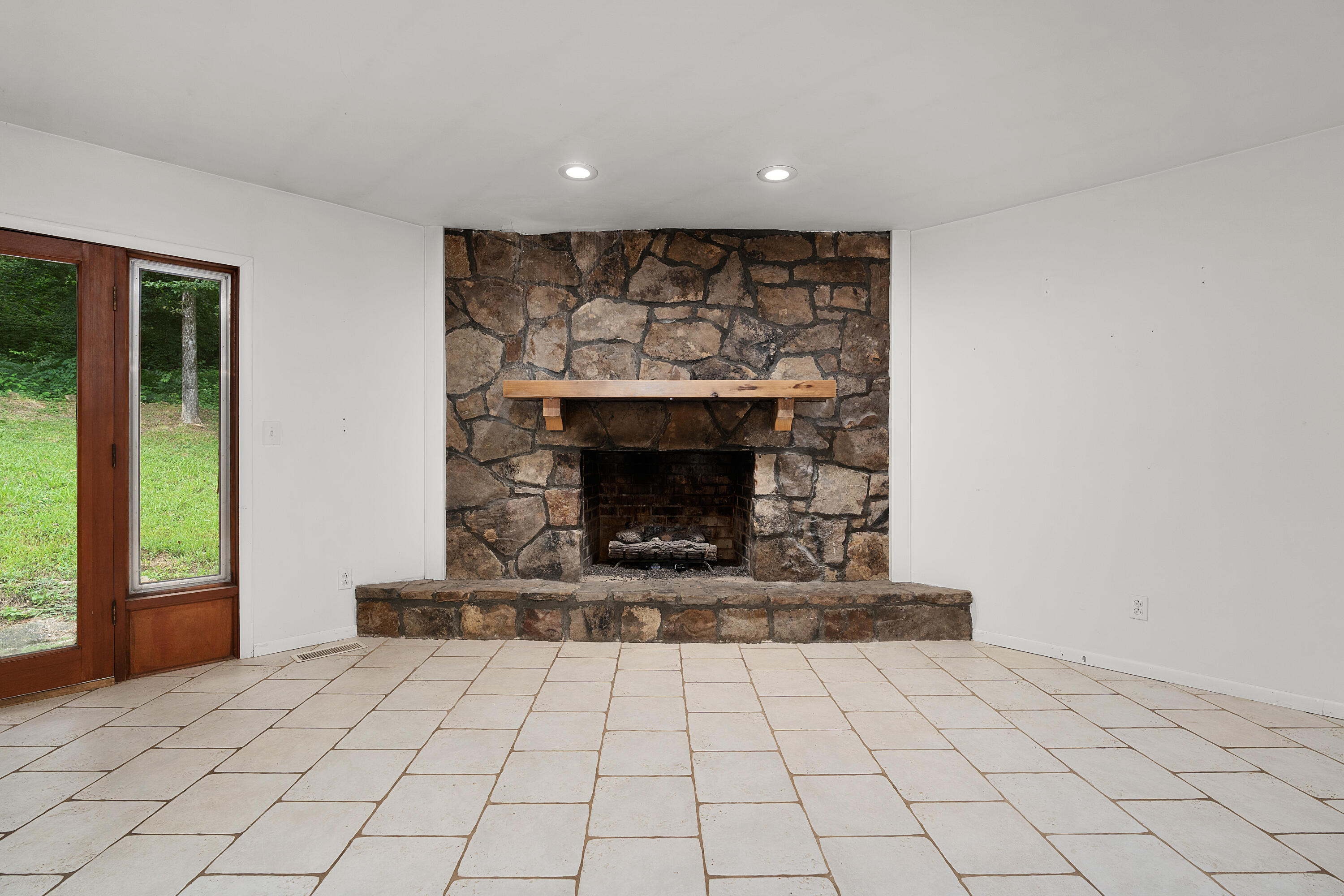 1425 Palisades Road