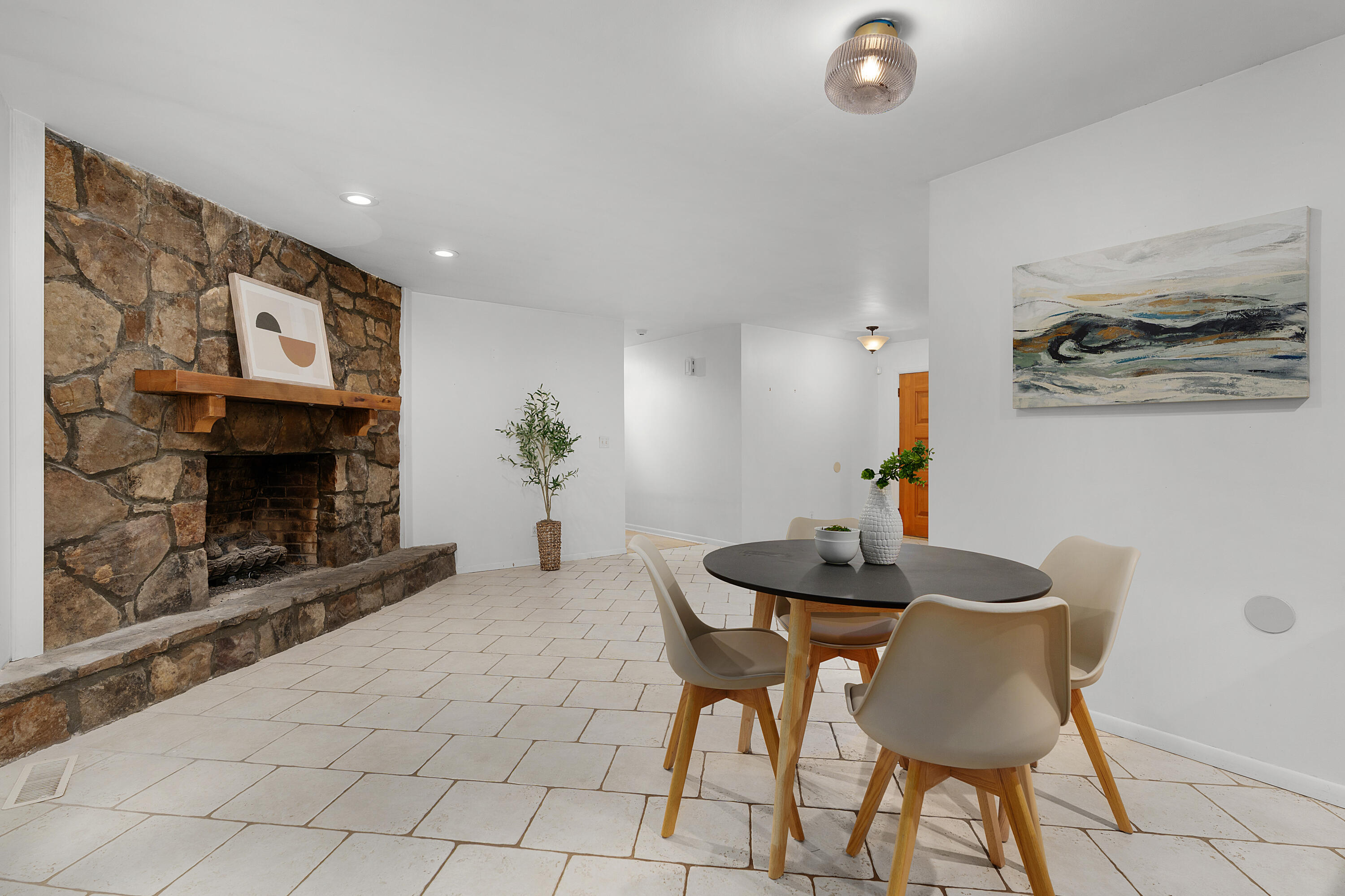1425 Palisades Road