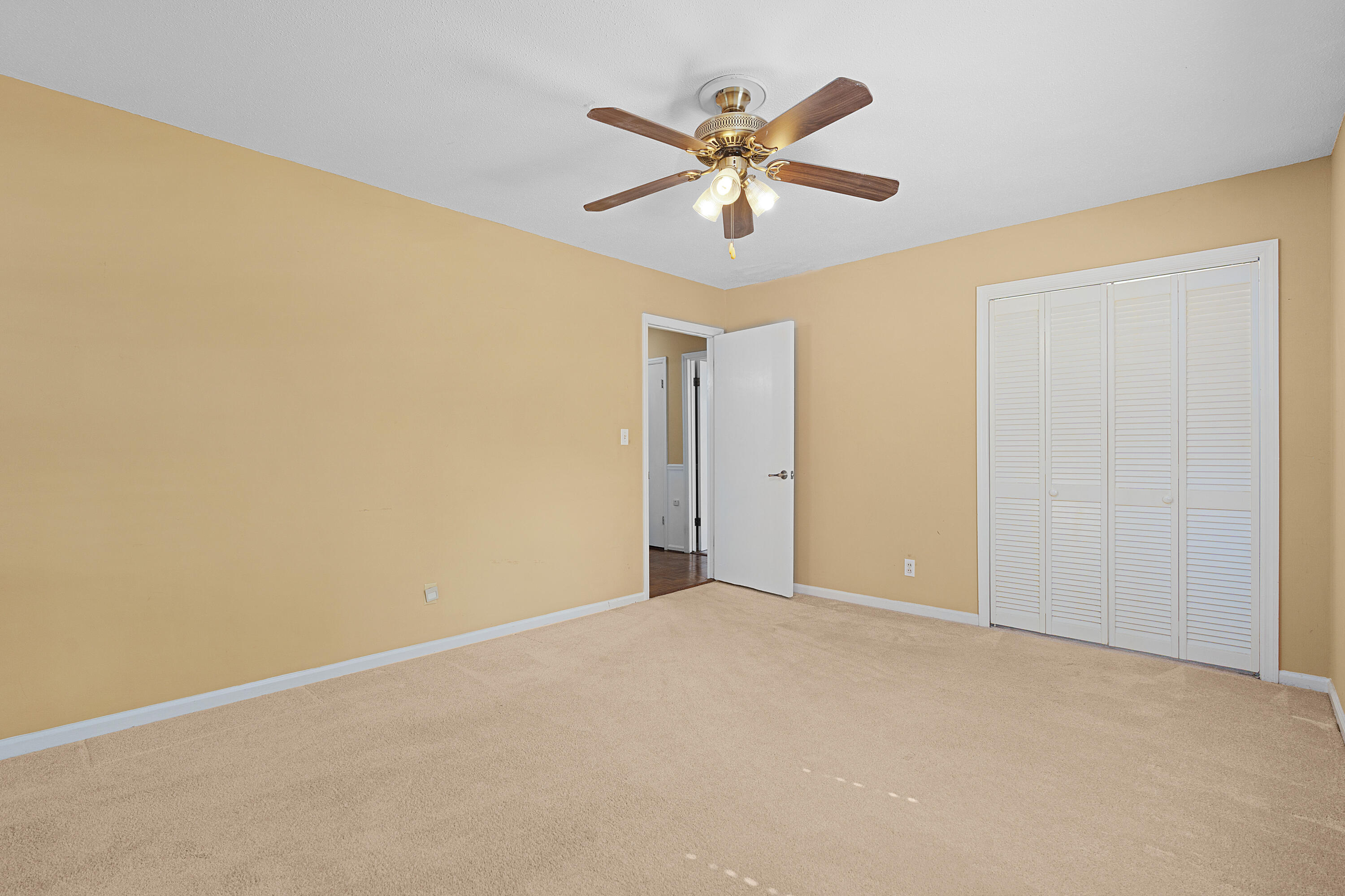 4605 Tarpon Trail