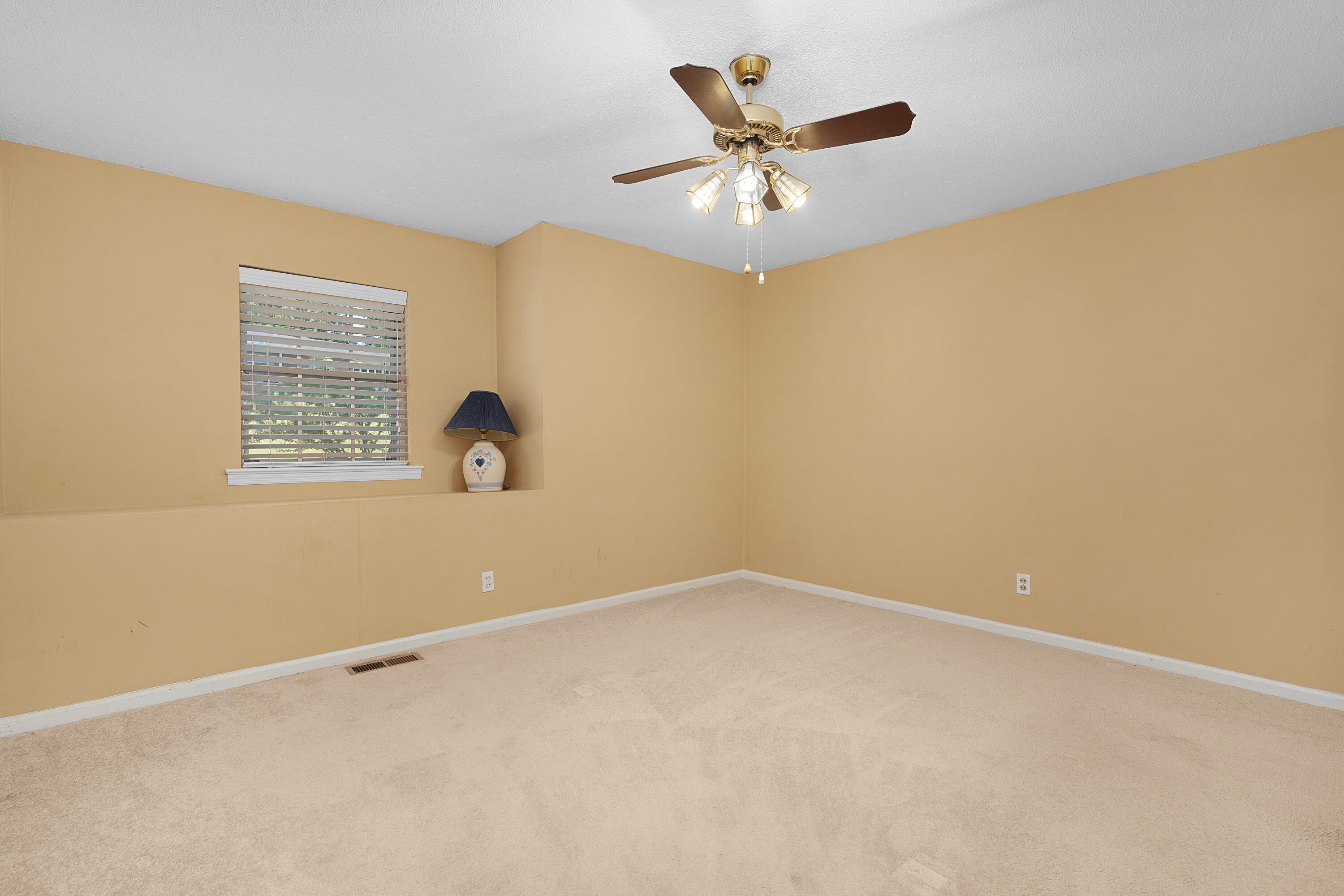 4605 Tarpon Trail