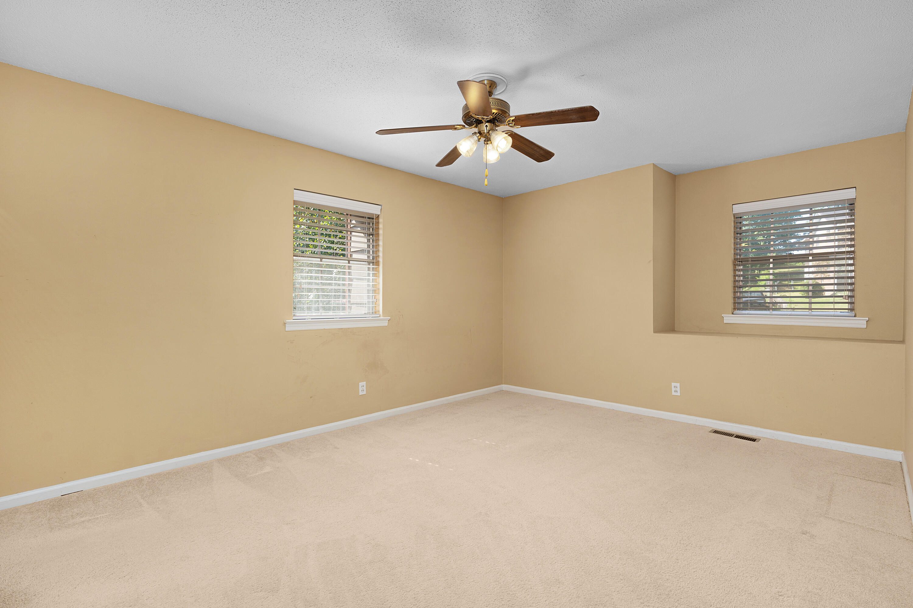 4605 Tarpon Trail