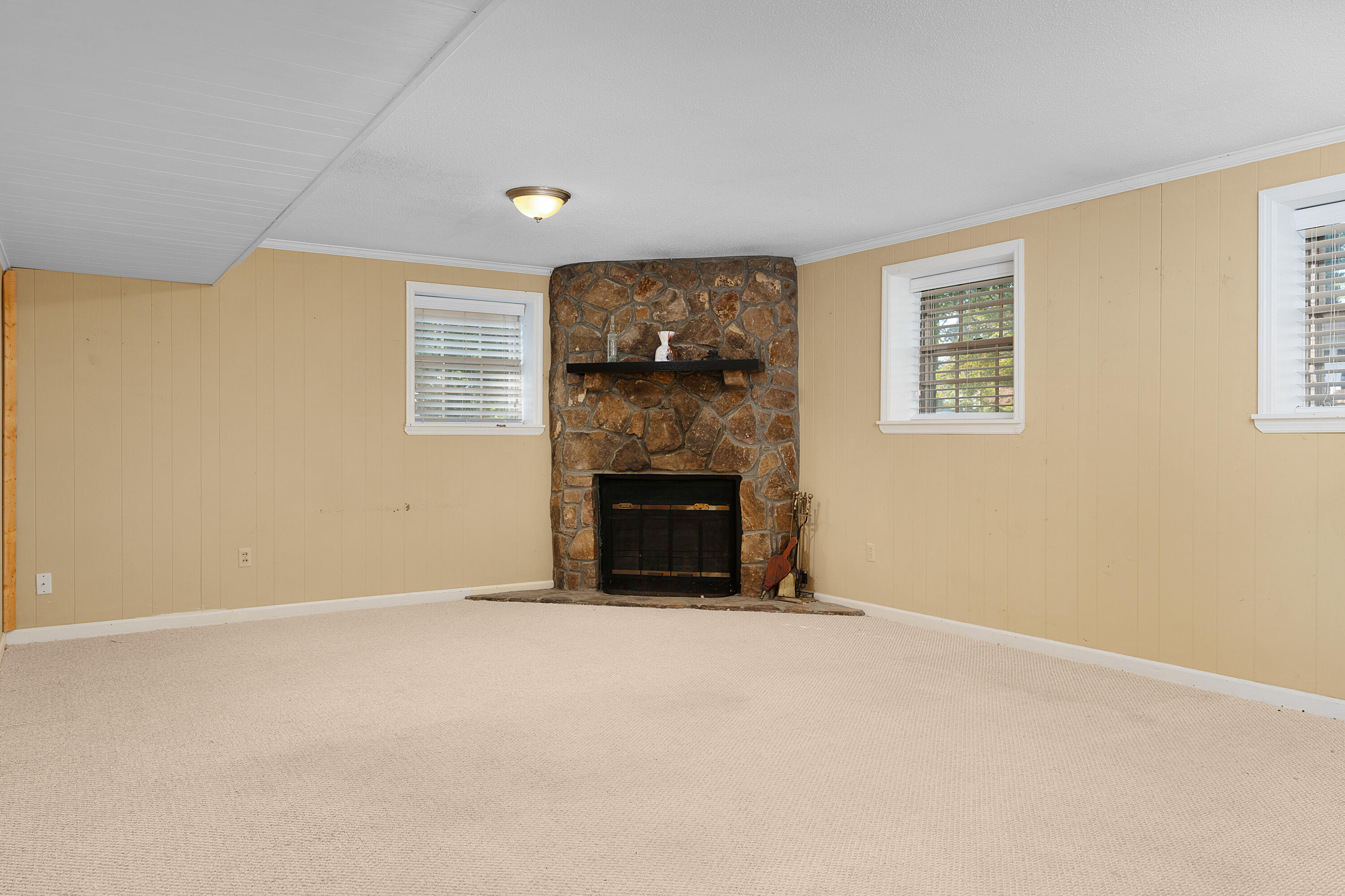 4605 Tarpon Trail
