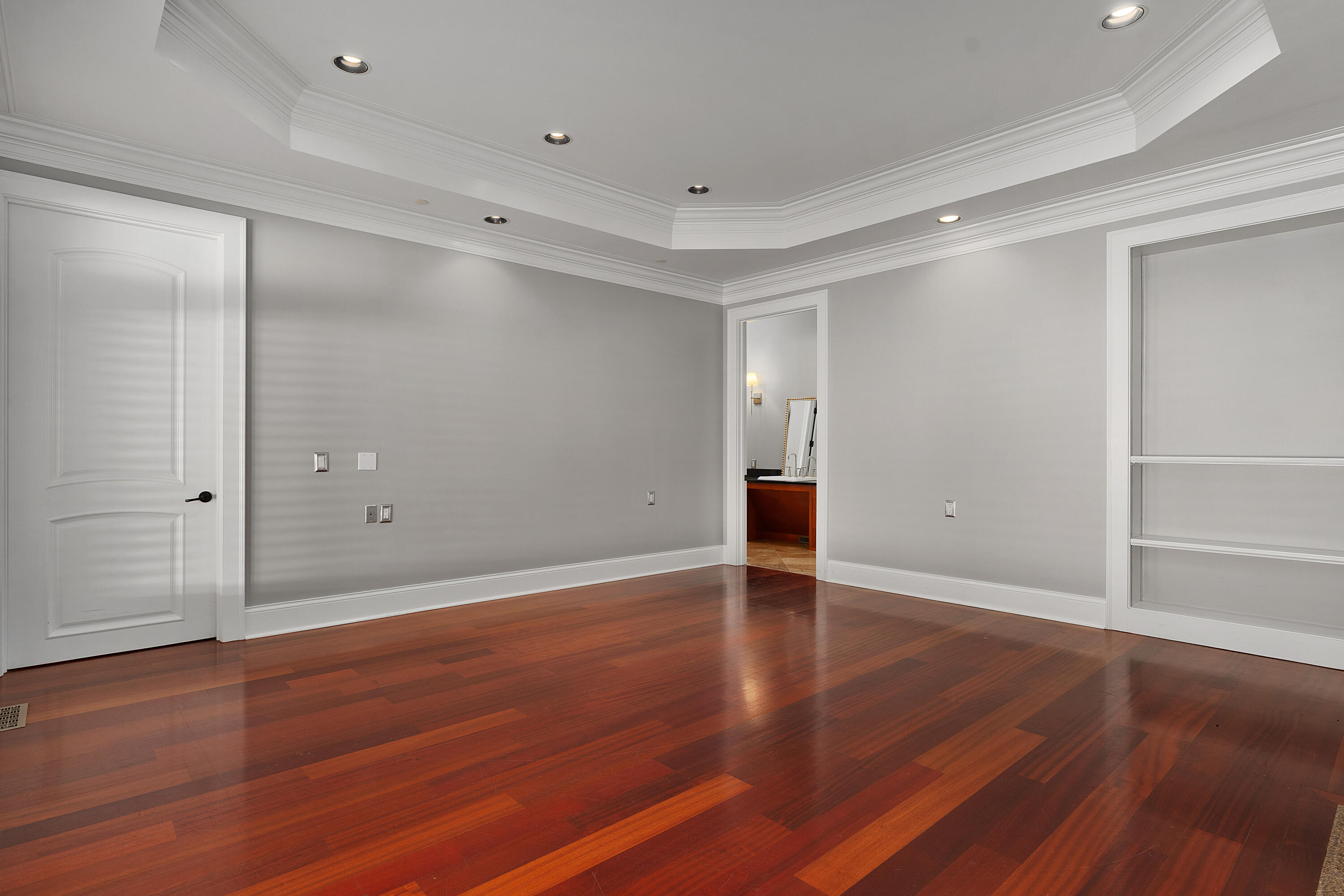 715 Pembridge Circle NW