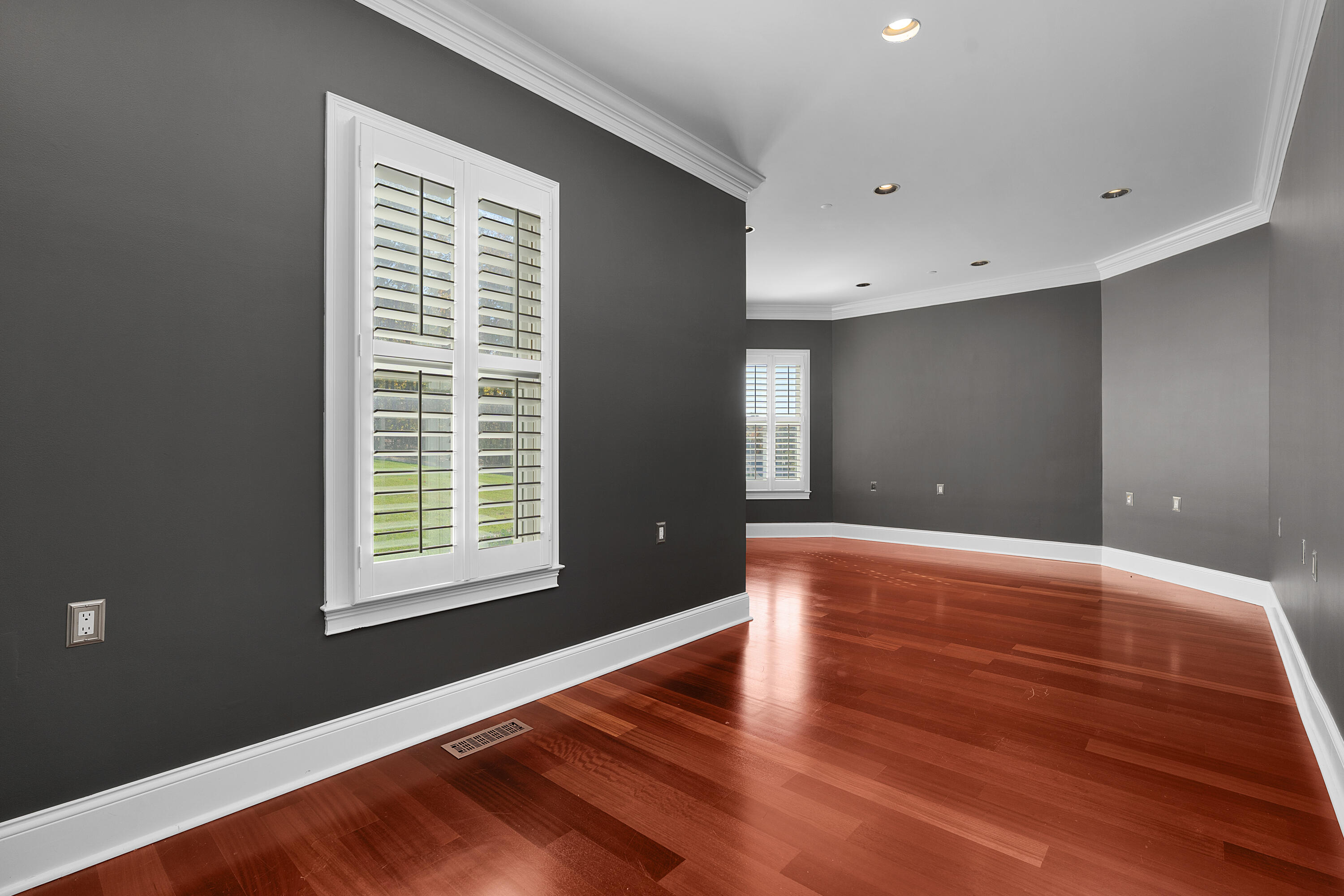 715 Pembridge Circle NW