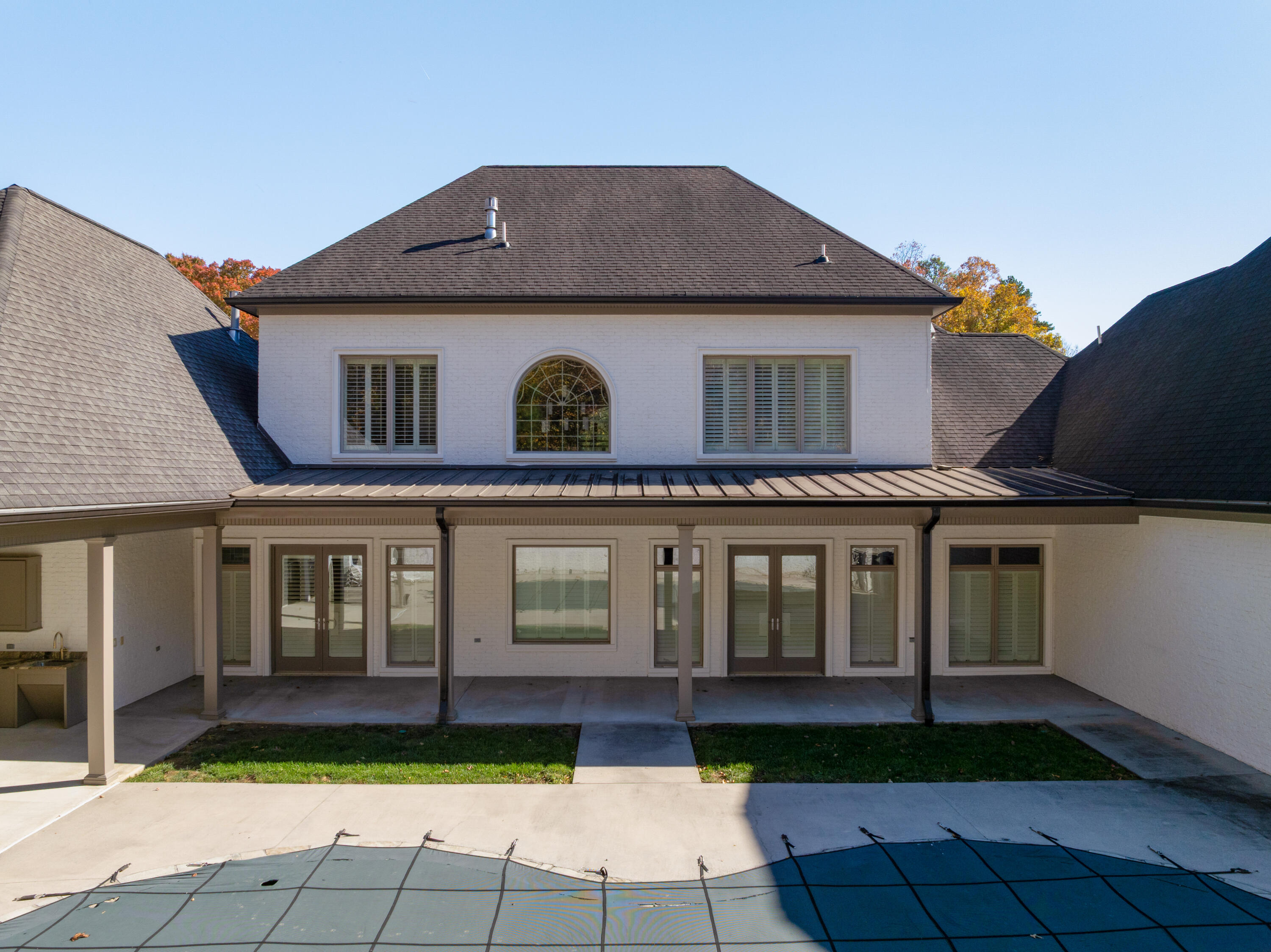 715 Pembridge Circle NW