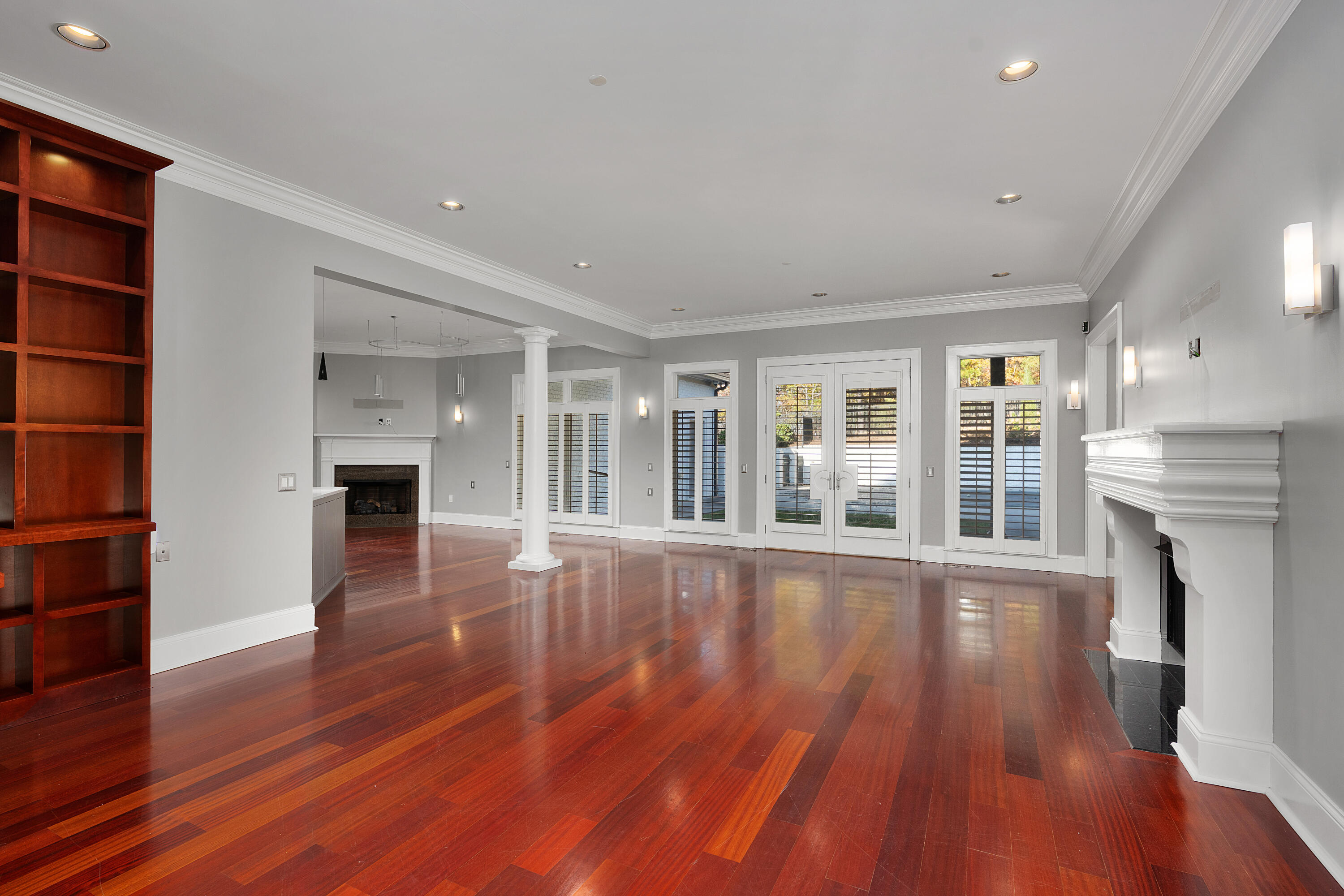 715 Pembridge Circle NW