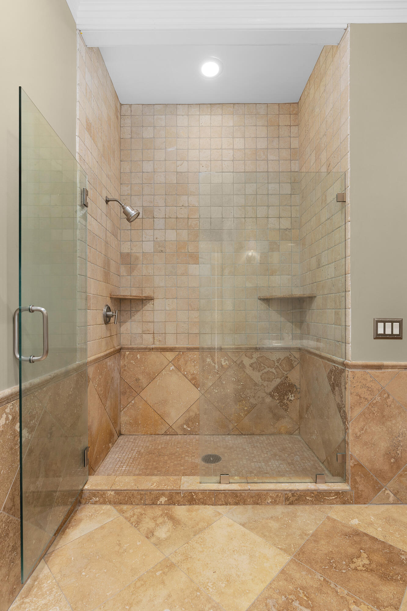 715 Pembridge Circle NW