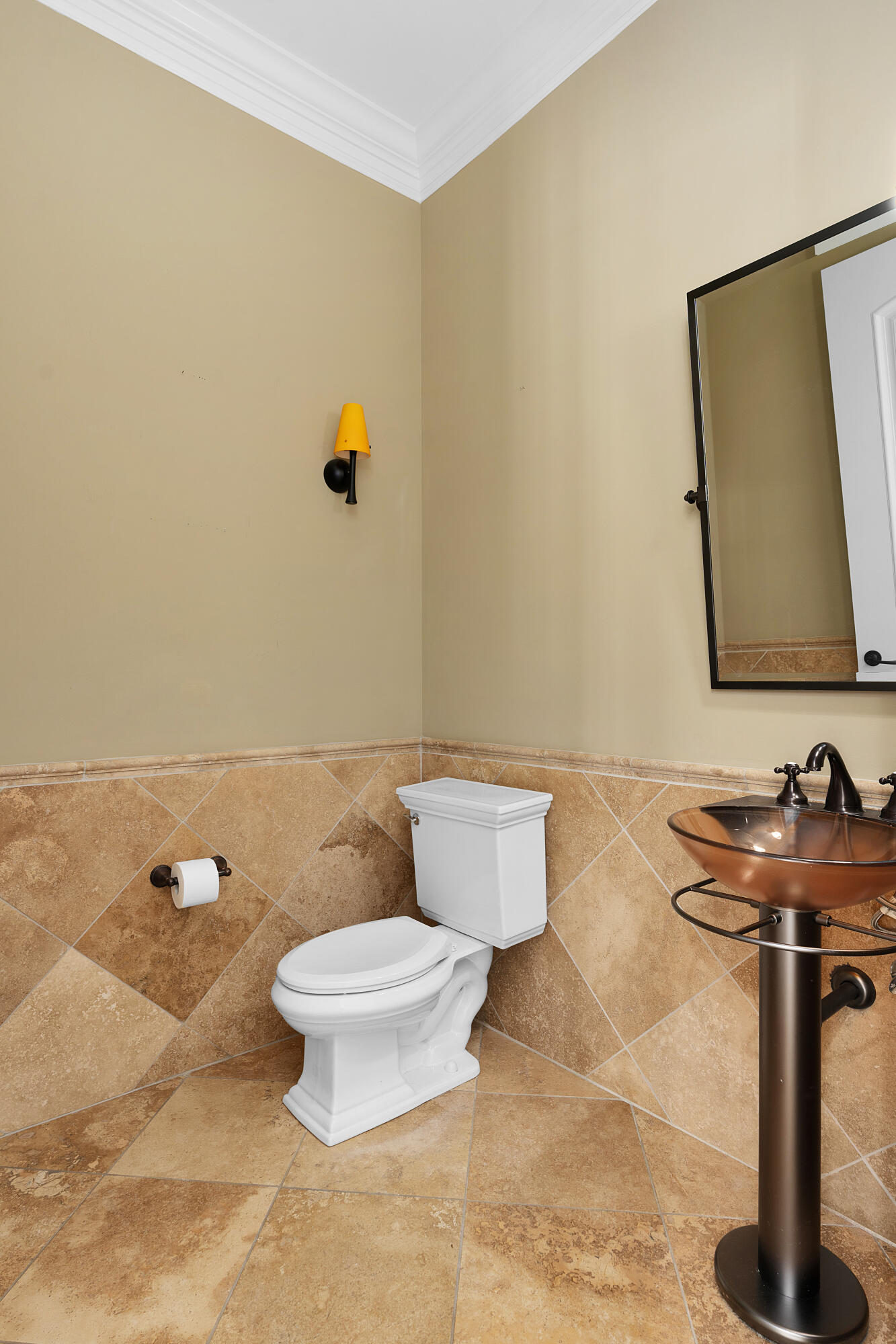 715 Pembridge Circle NW