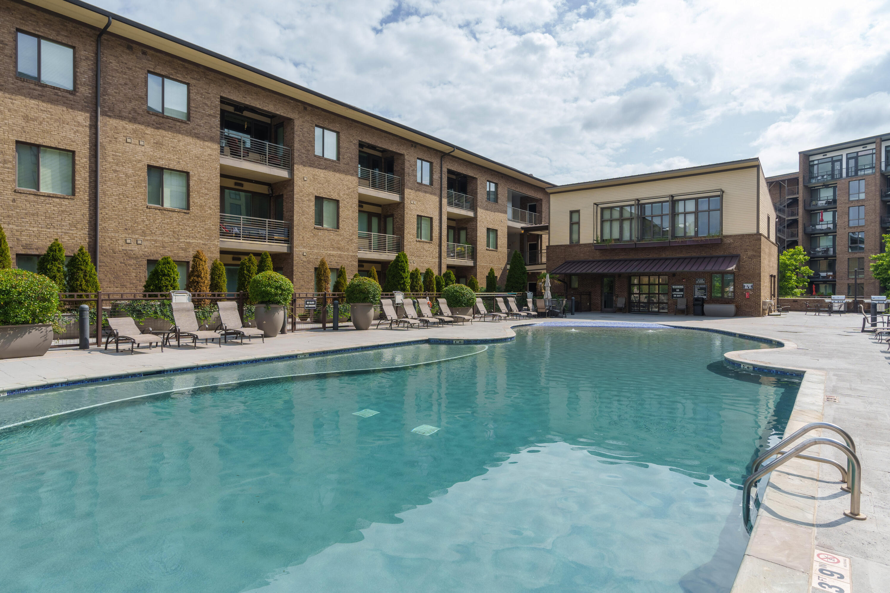 200 Manufacturers Road, Apt 445