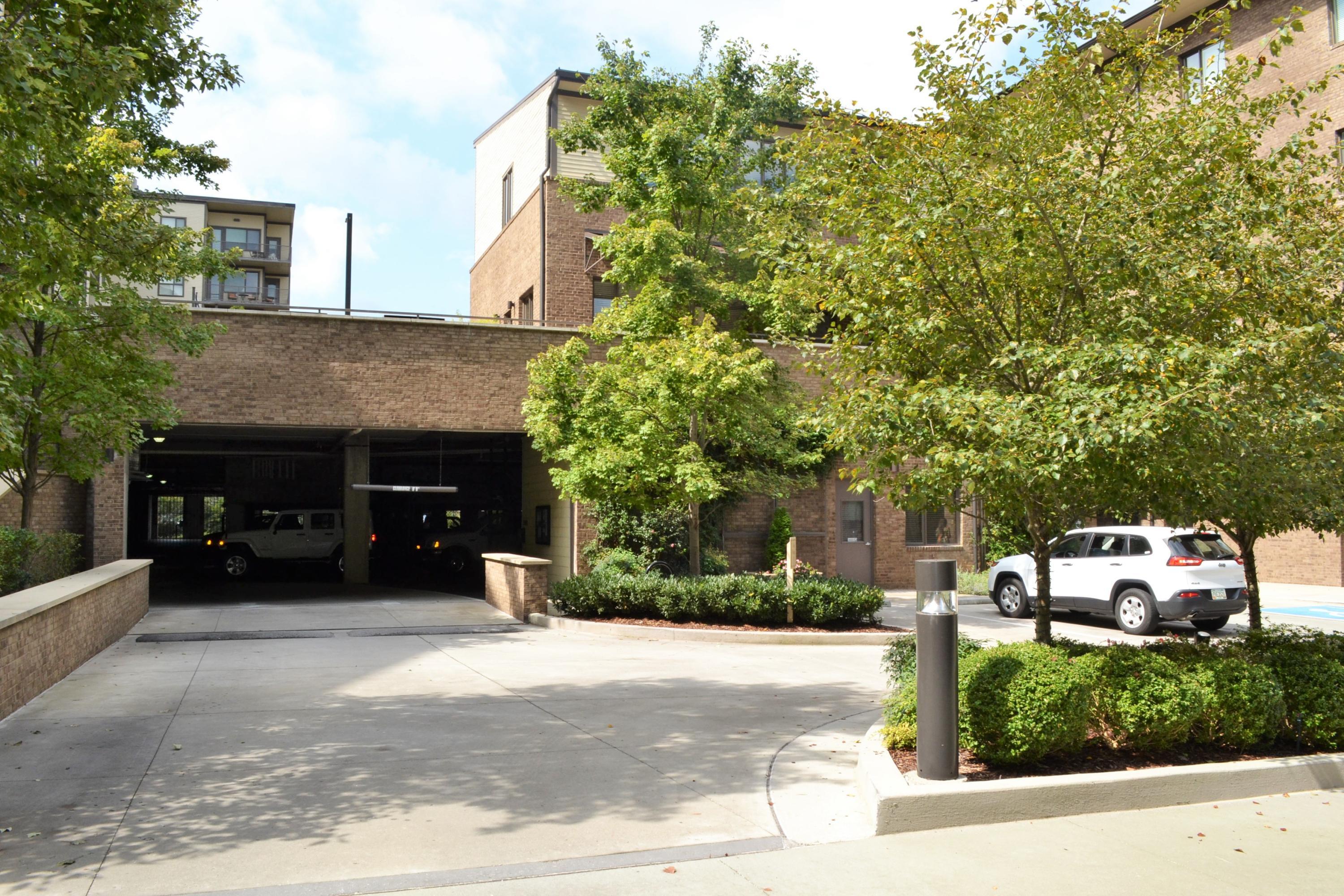 200 Manufacturers Road, Apt 445