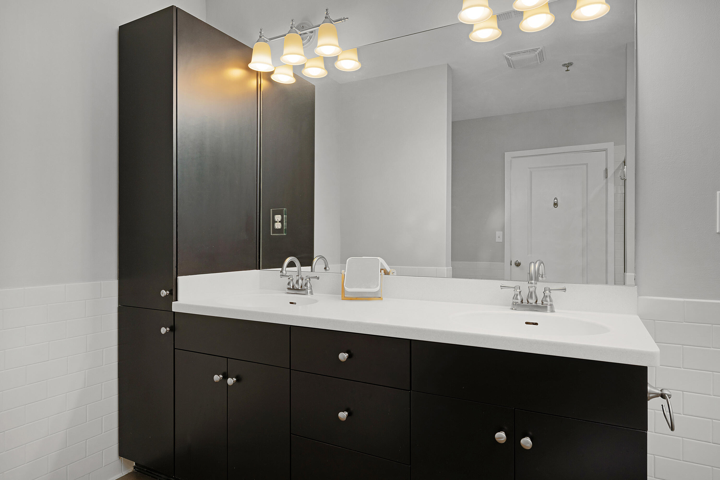 200 Manufacturers Road, Apt 445