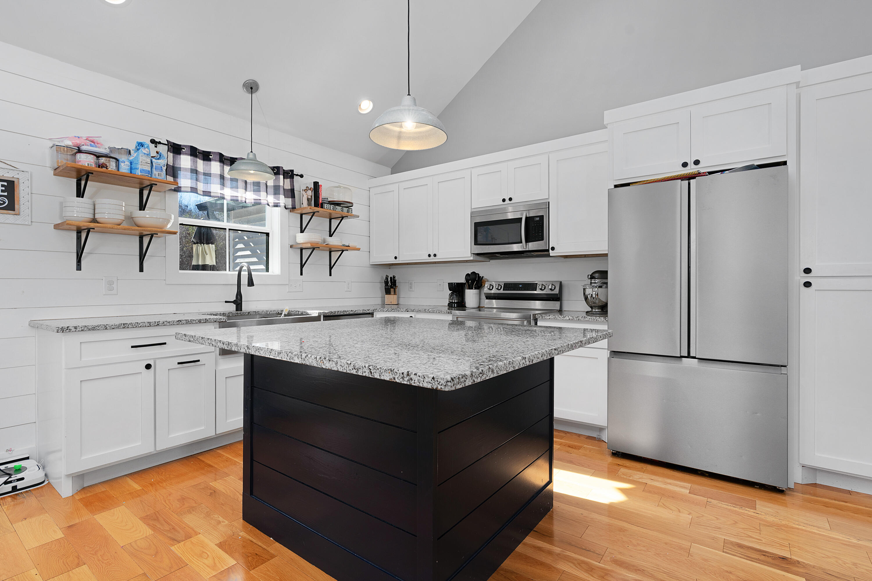 1310 Woodland Cove Place NE