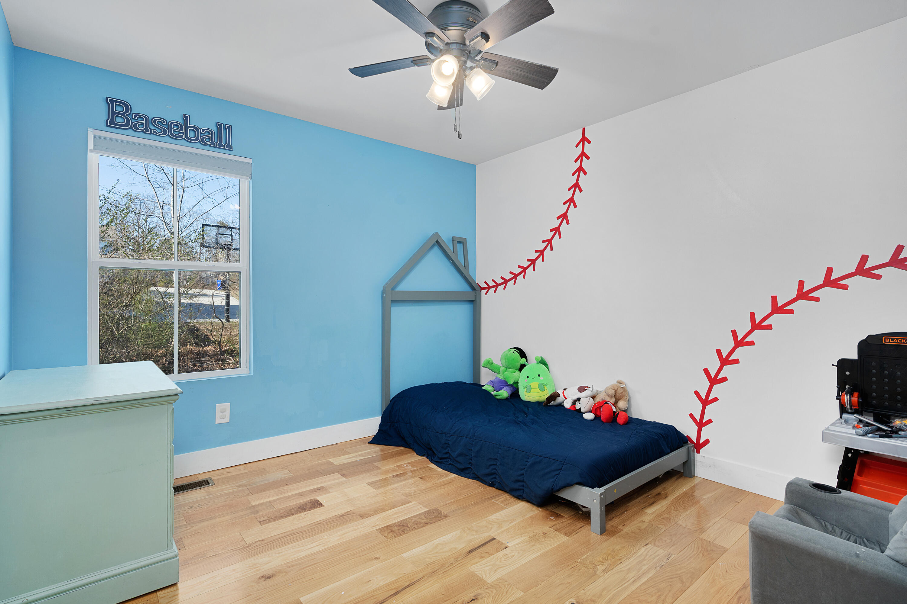 1310 Woodland Cove Place NE