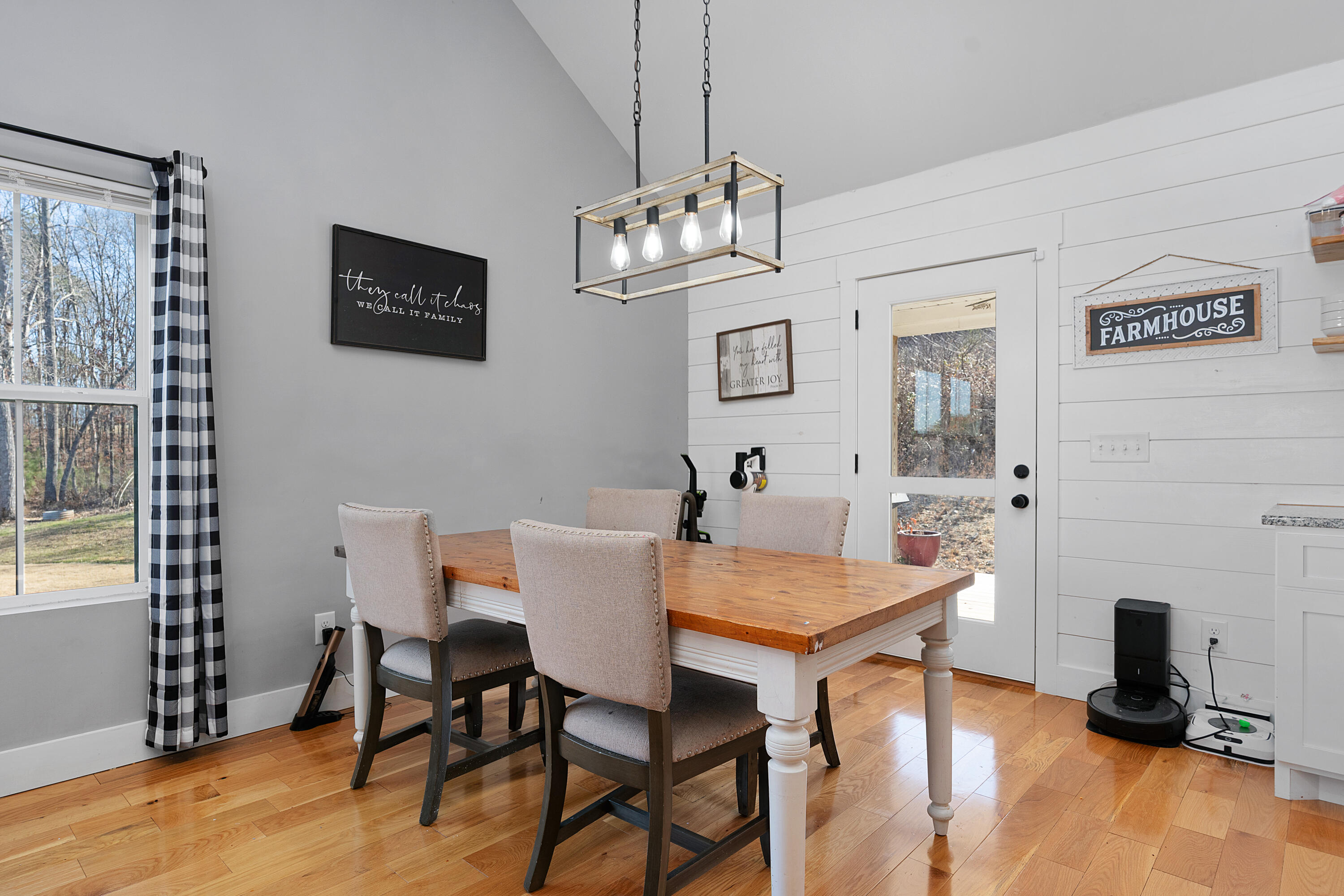 1310 Woodland Cove Place NE