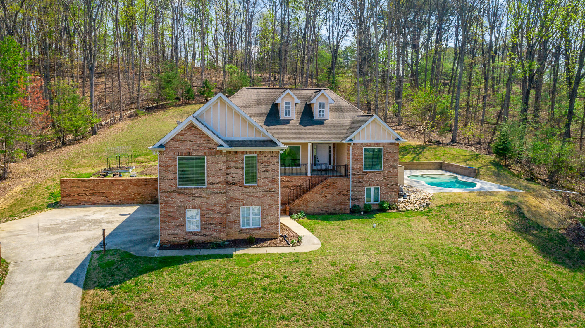 9768 Caseview Drive