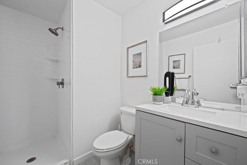 2599 Walnut Avenue 331