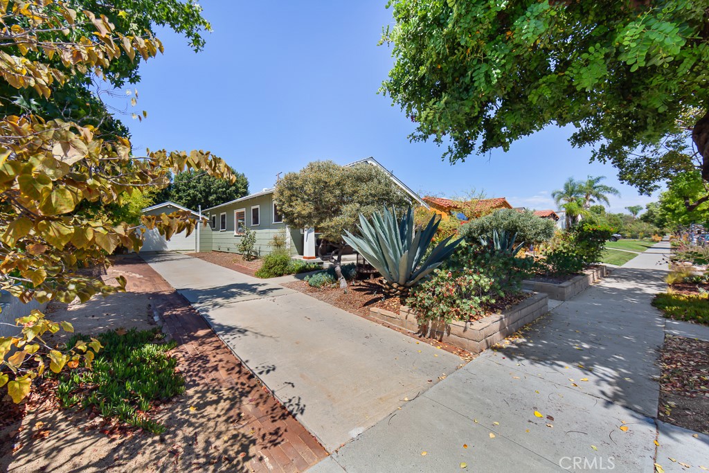 3717 Falcon Avenue