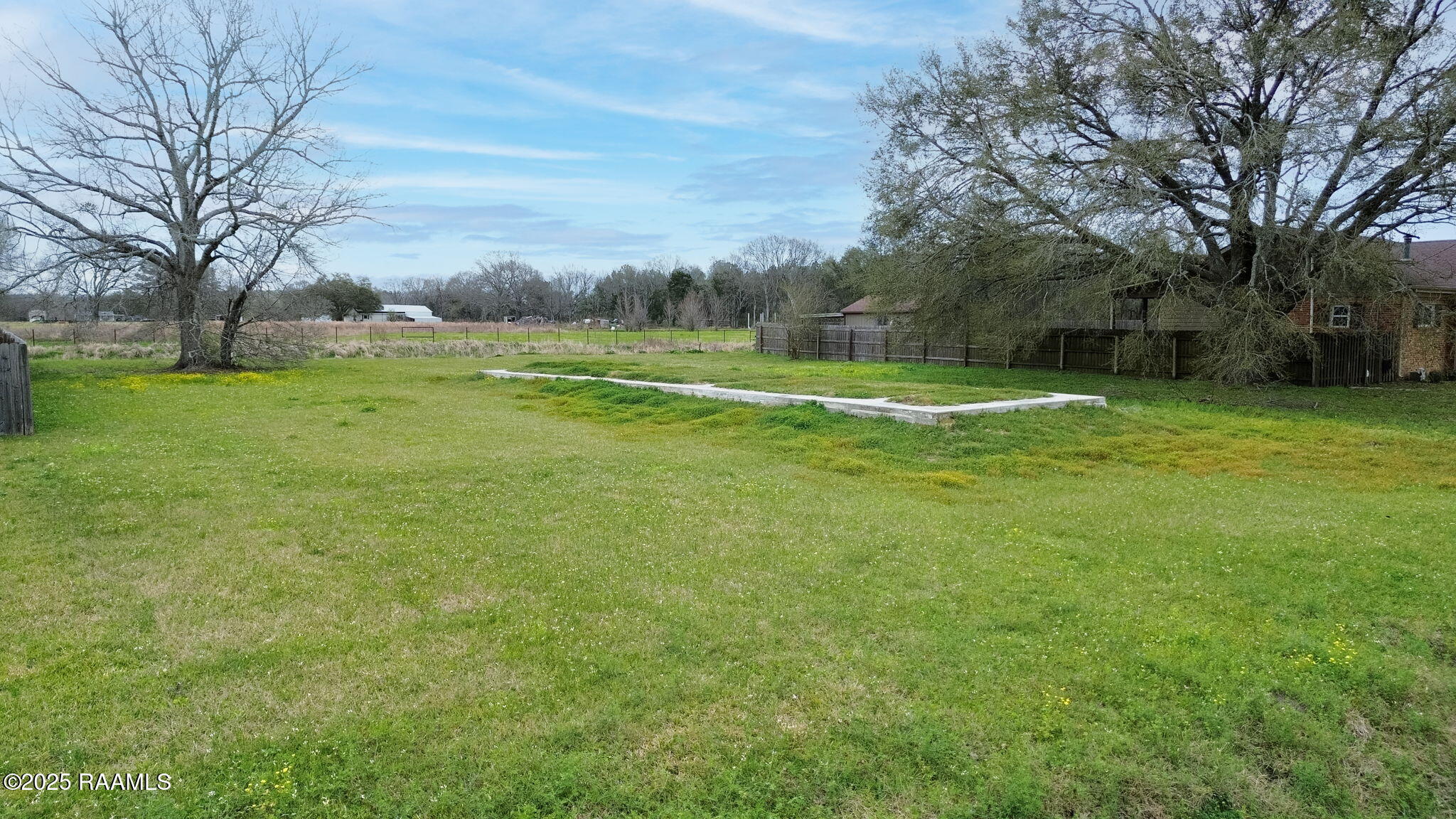 2552 Dulles Drive