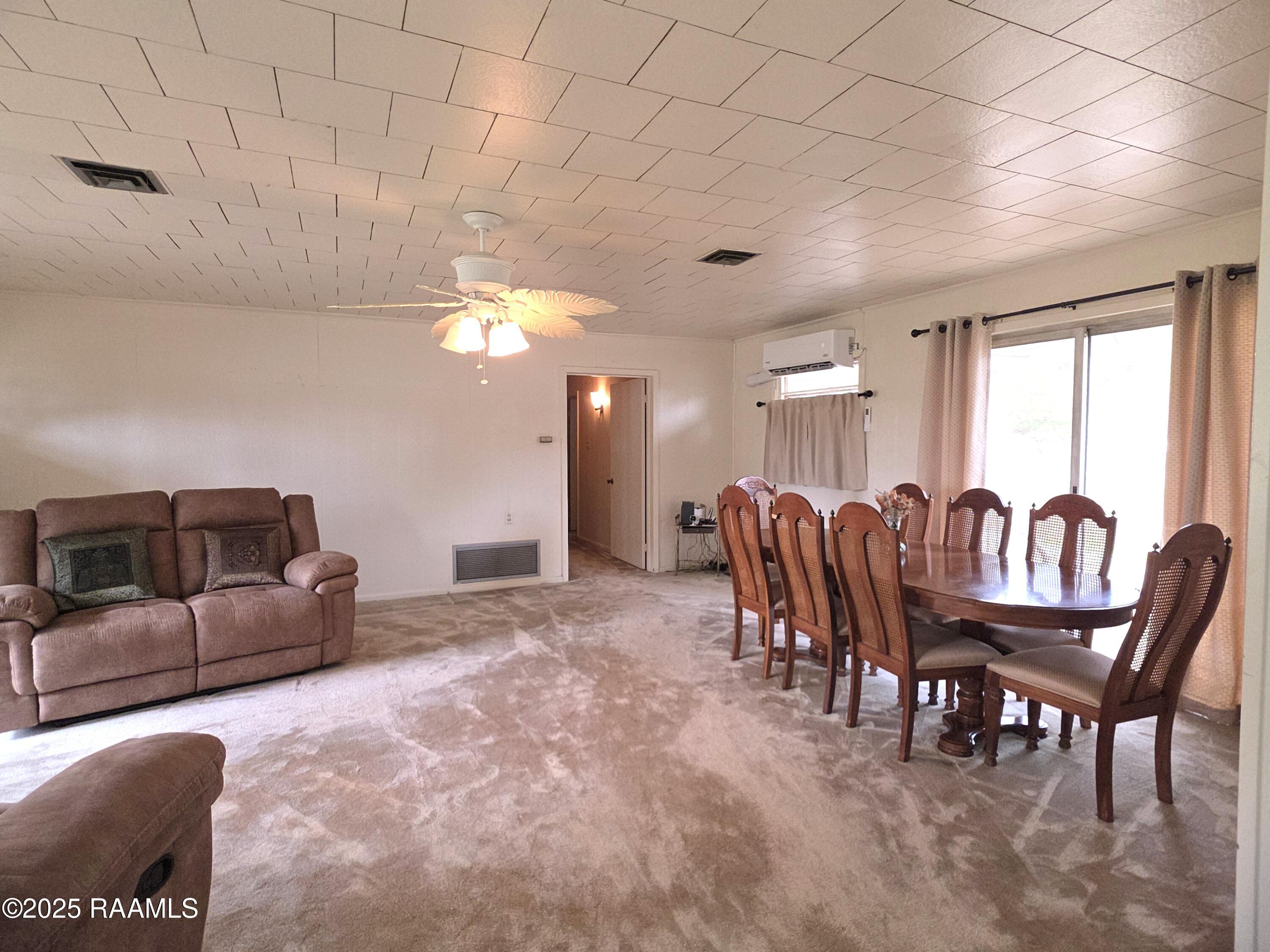1301 Poinciana Avenue