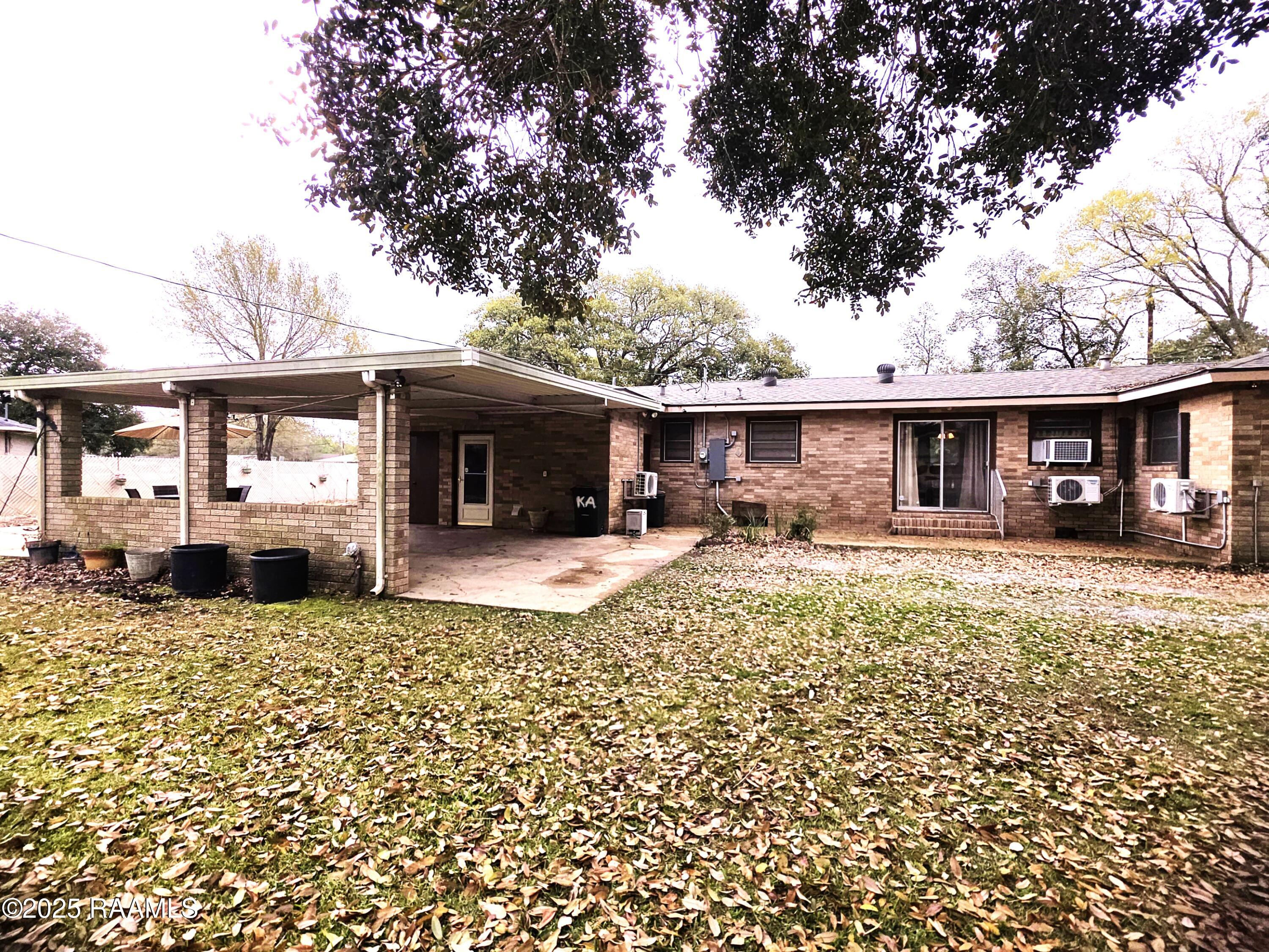 1301 Poinciana Avenue