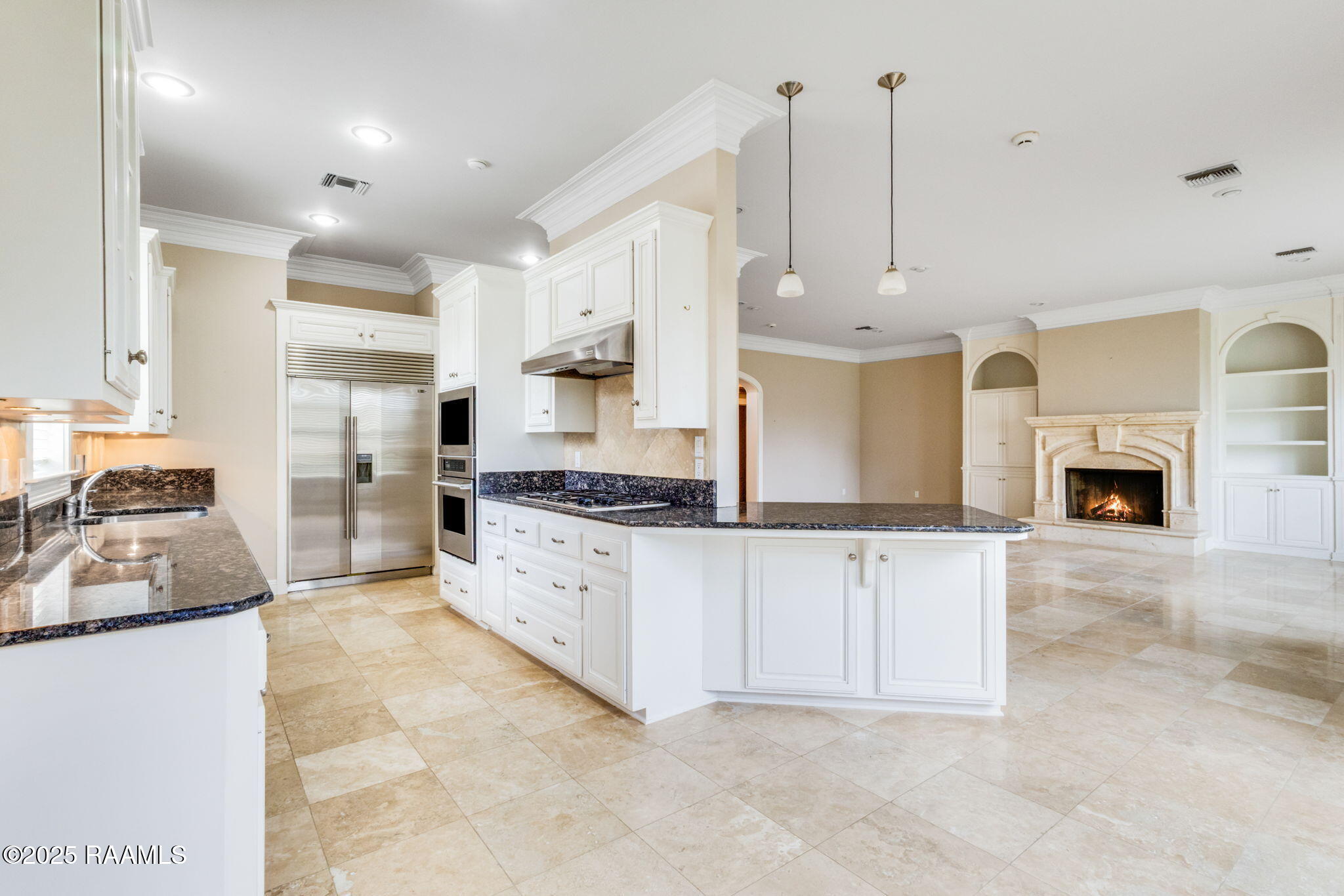 2459 Lakewood Drive