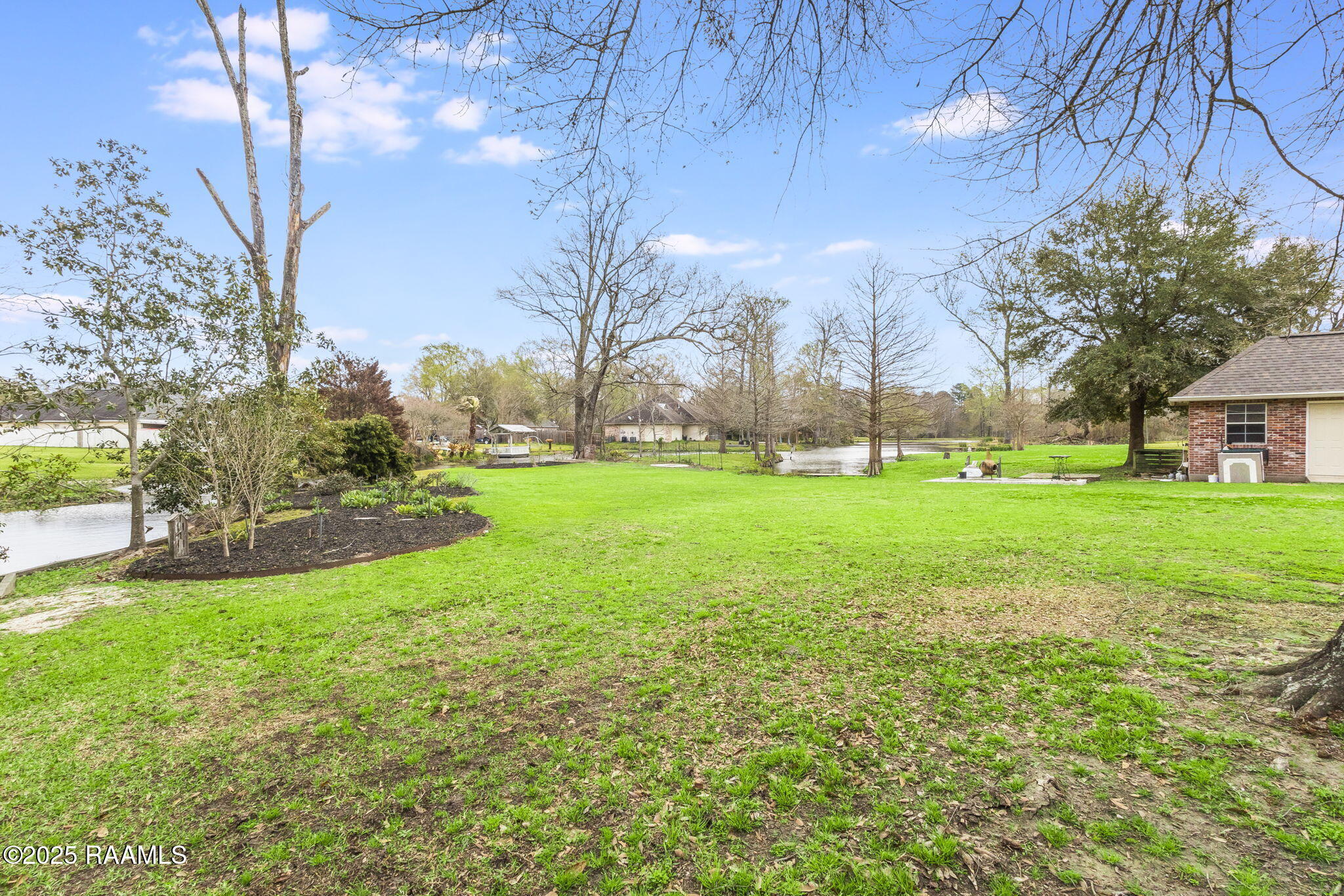 2459 Lakewood Drive