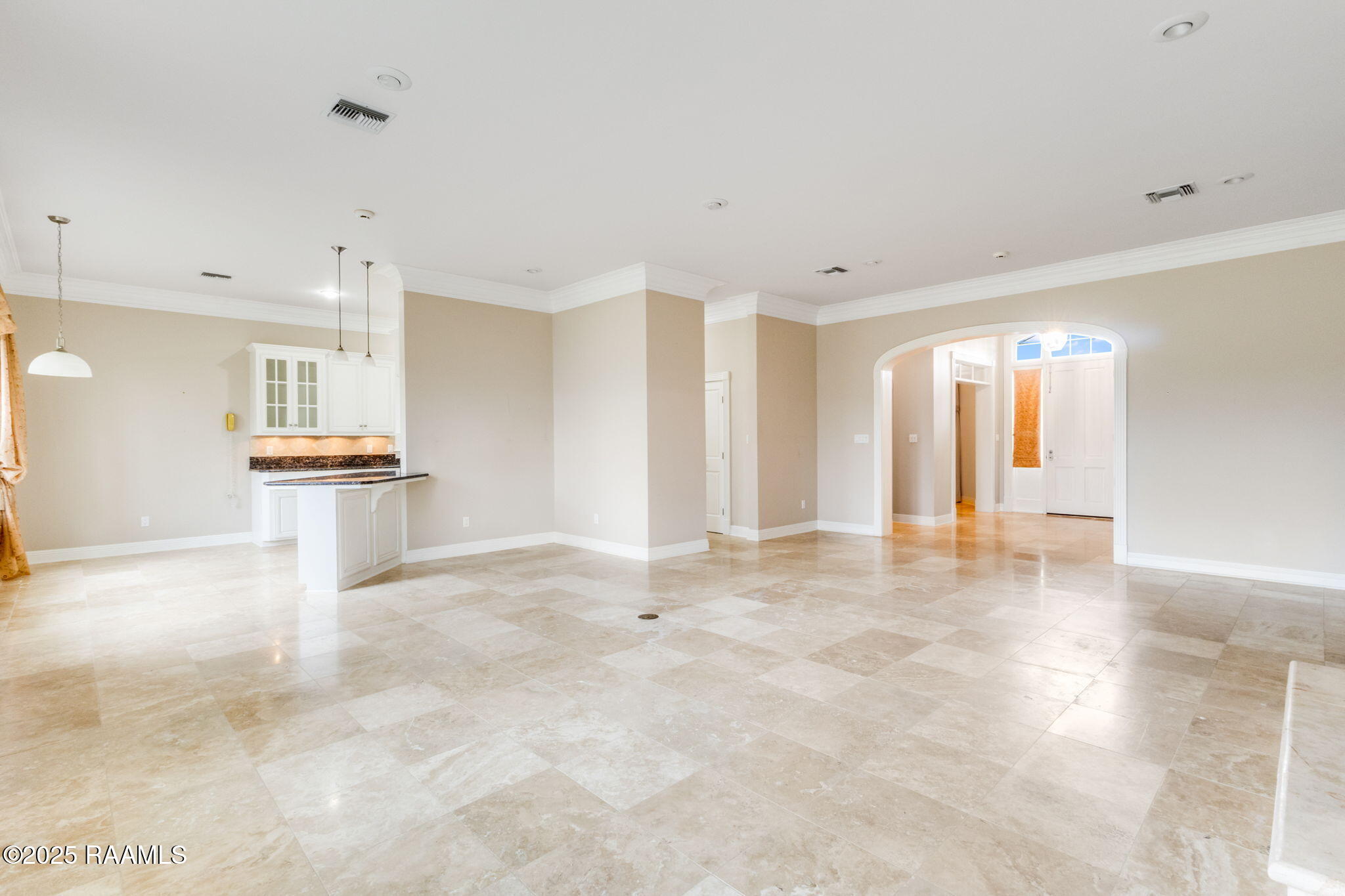2459 Lakewood Drive