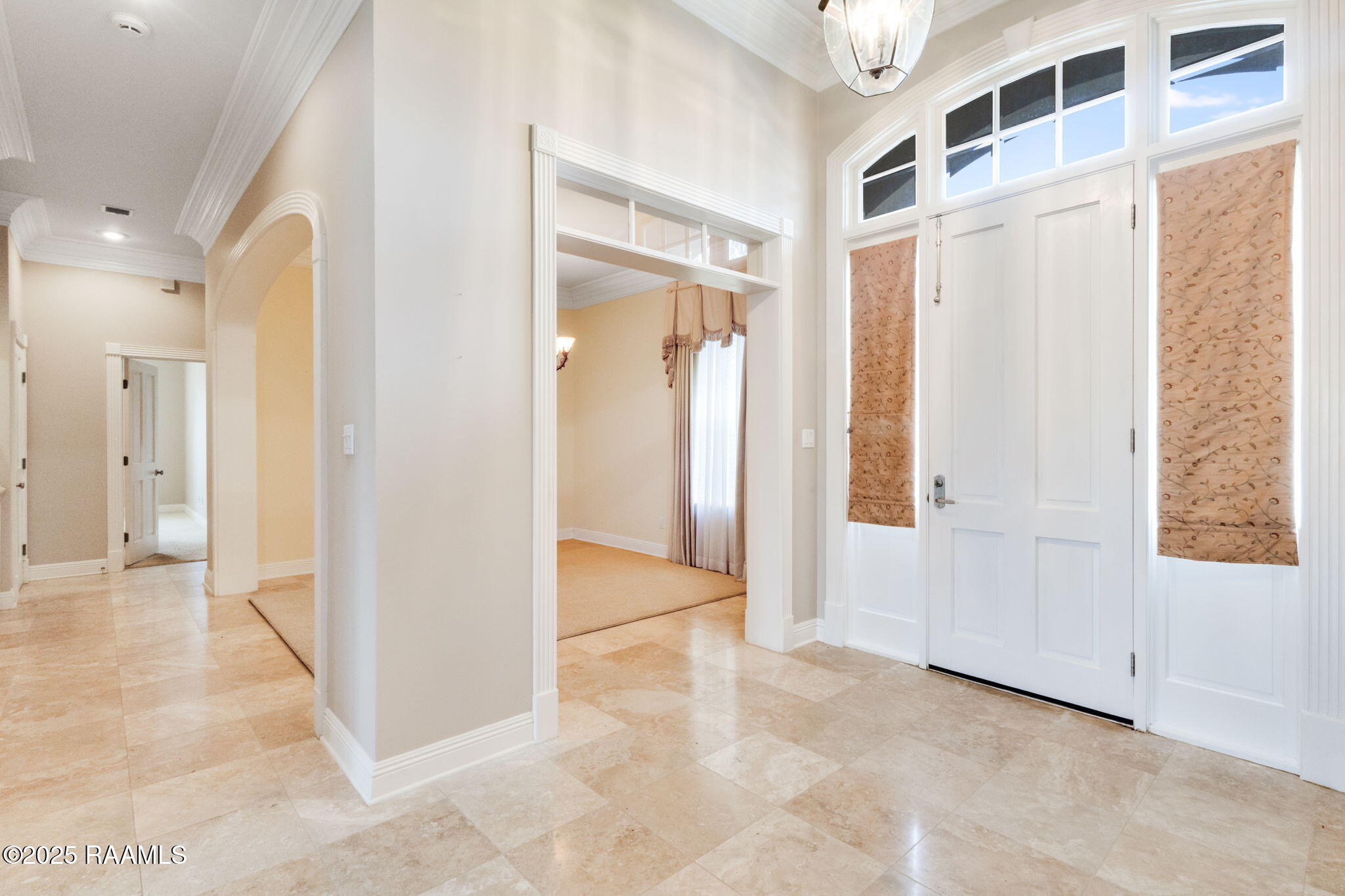 2459 Lakewood Drive