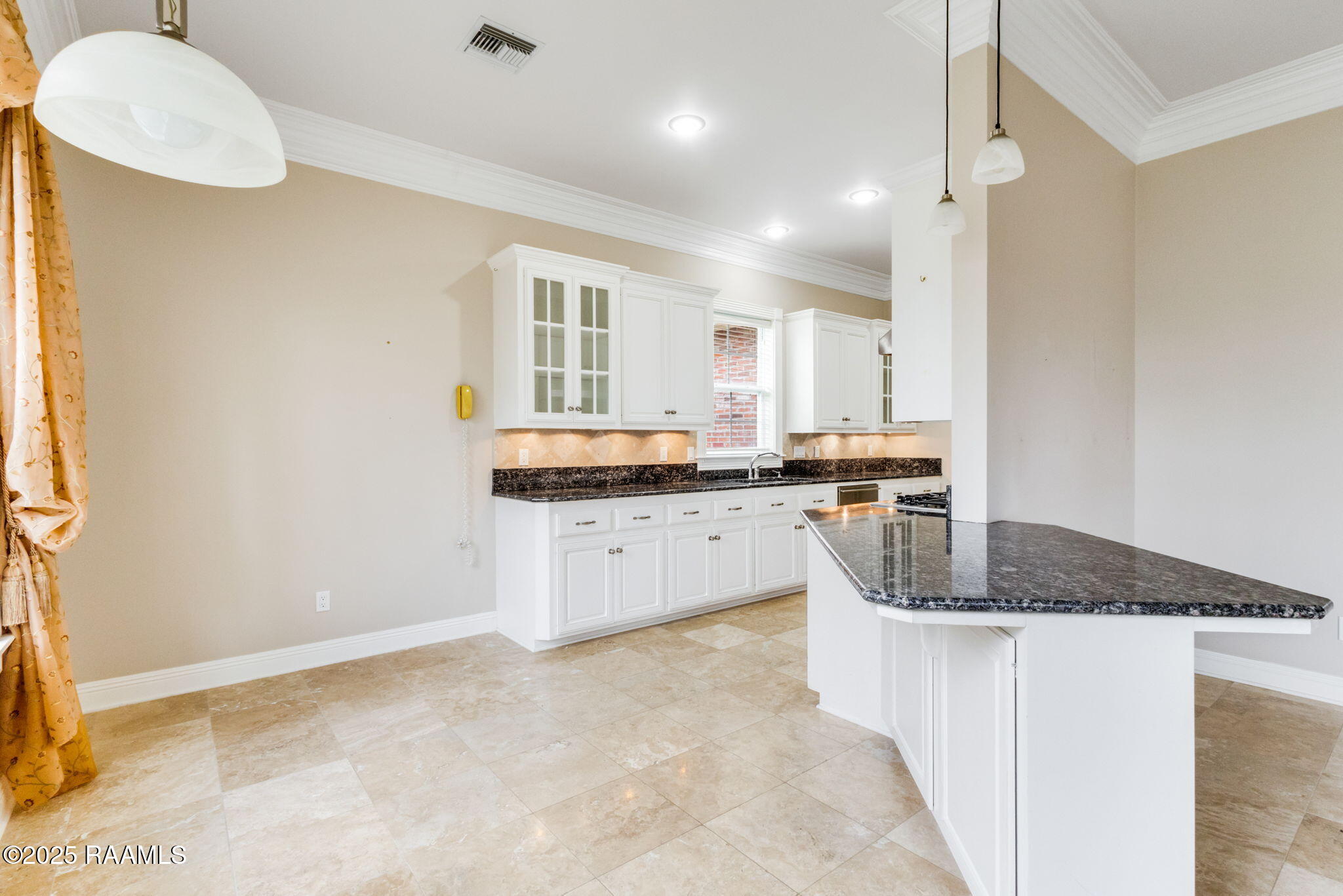 2459 Lakewood Drive