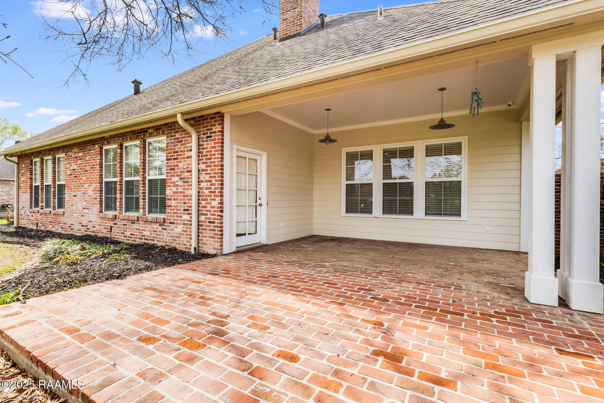 2459 Lakewood Drive