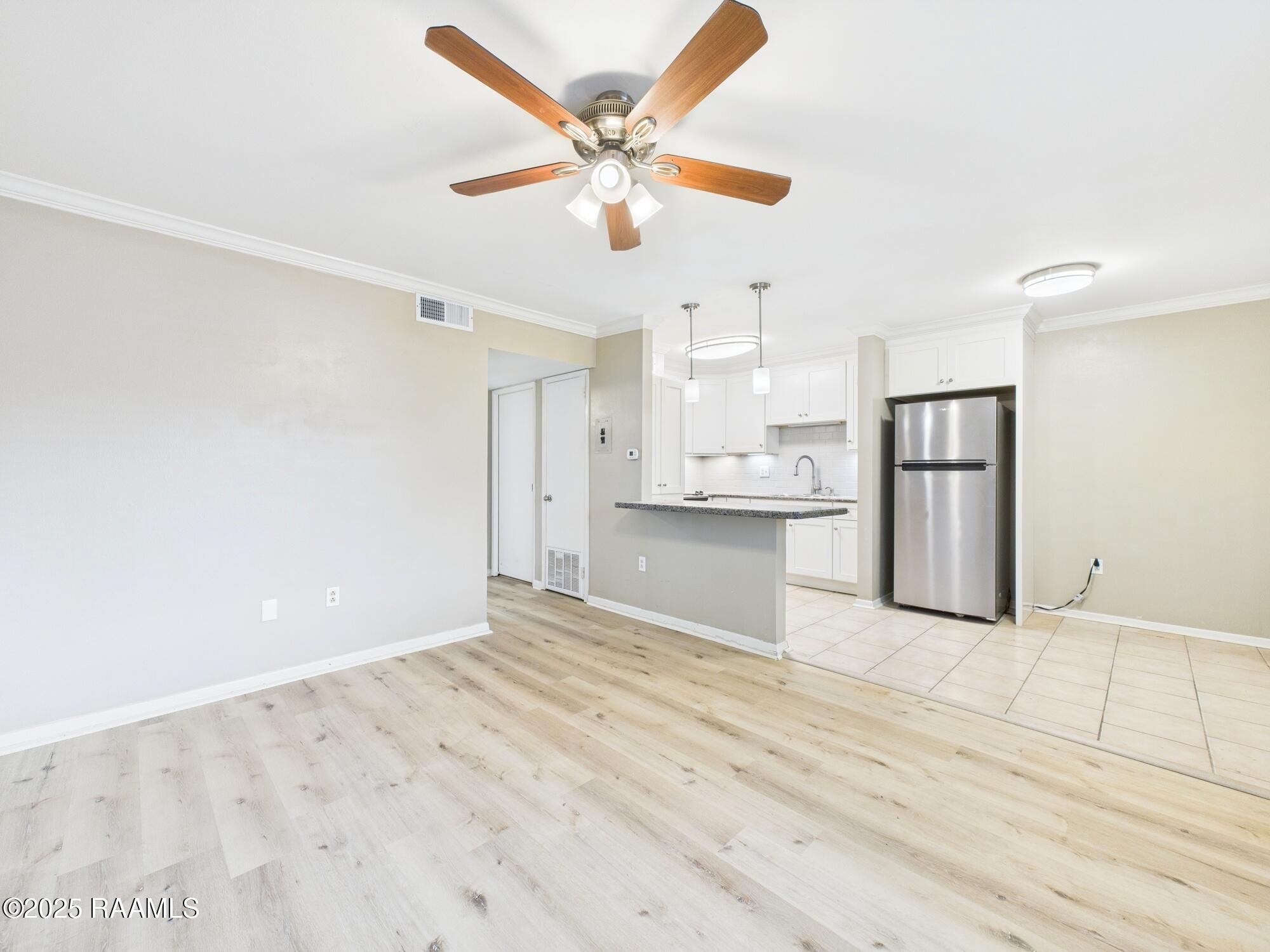 201 S College Drive # 201