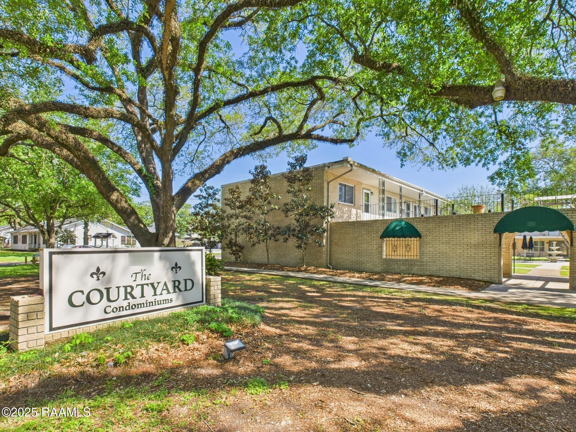 201 S College Drive # 201
