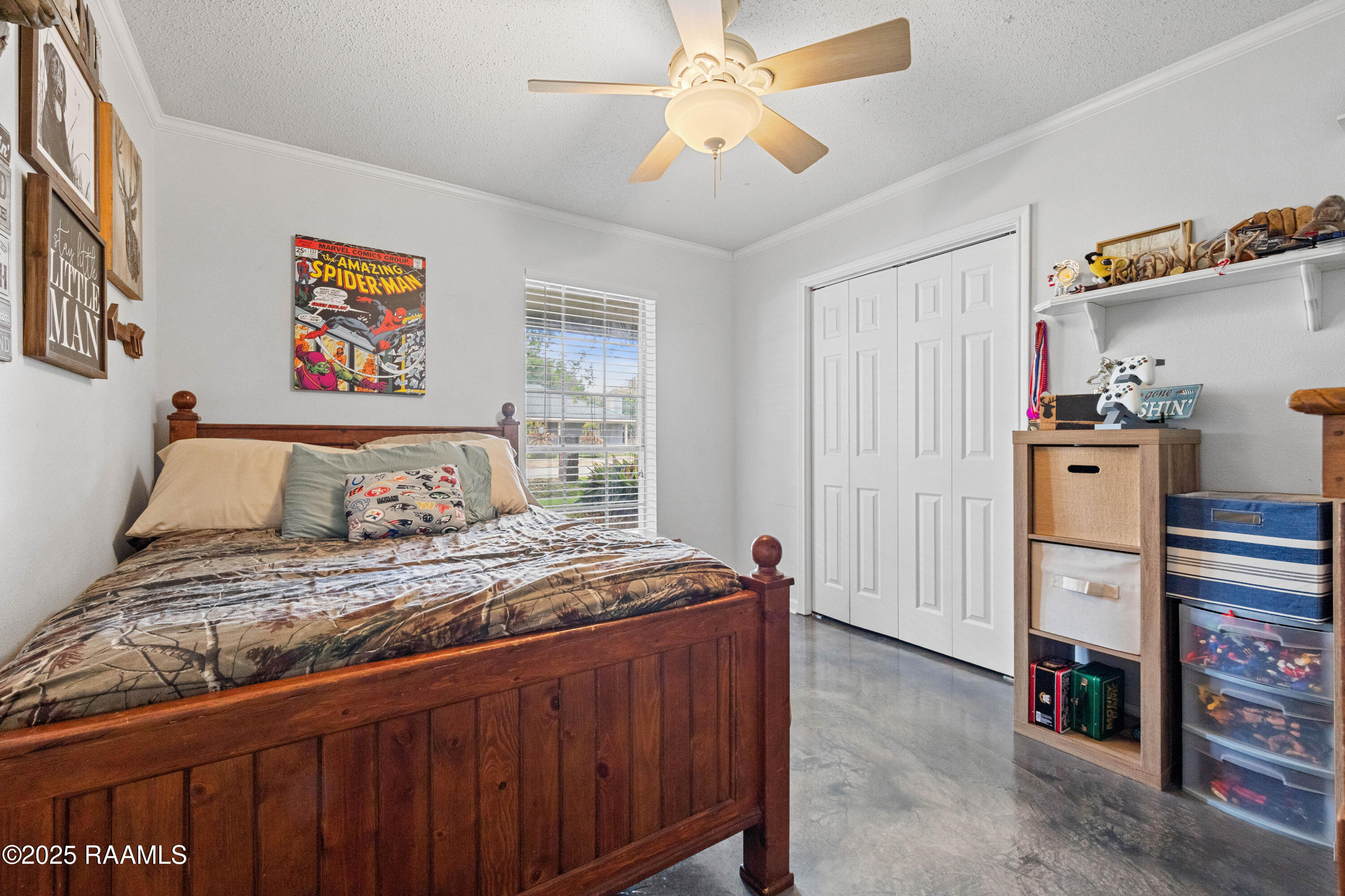 128 Bickerton Drive