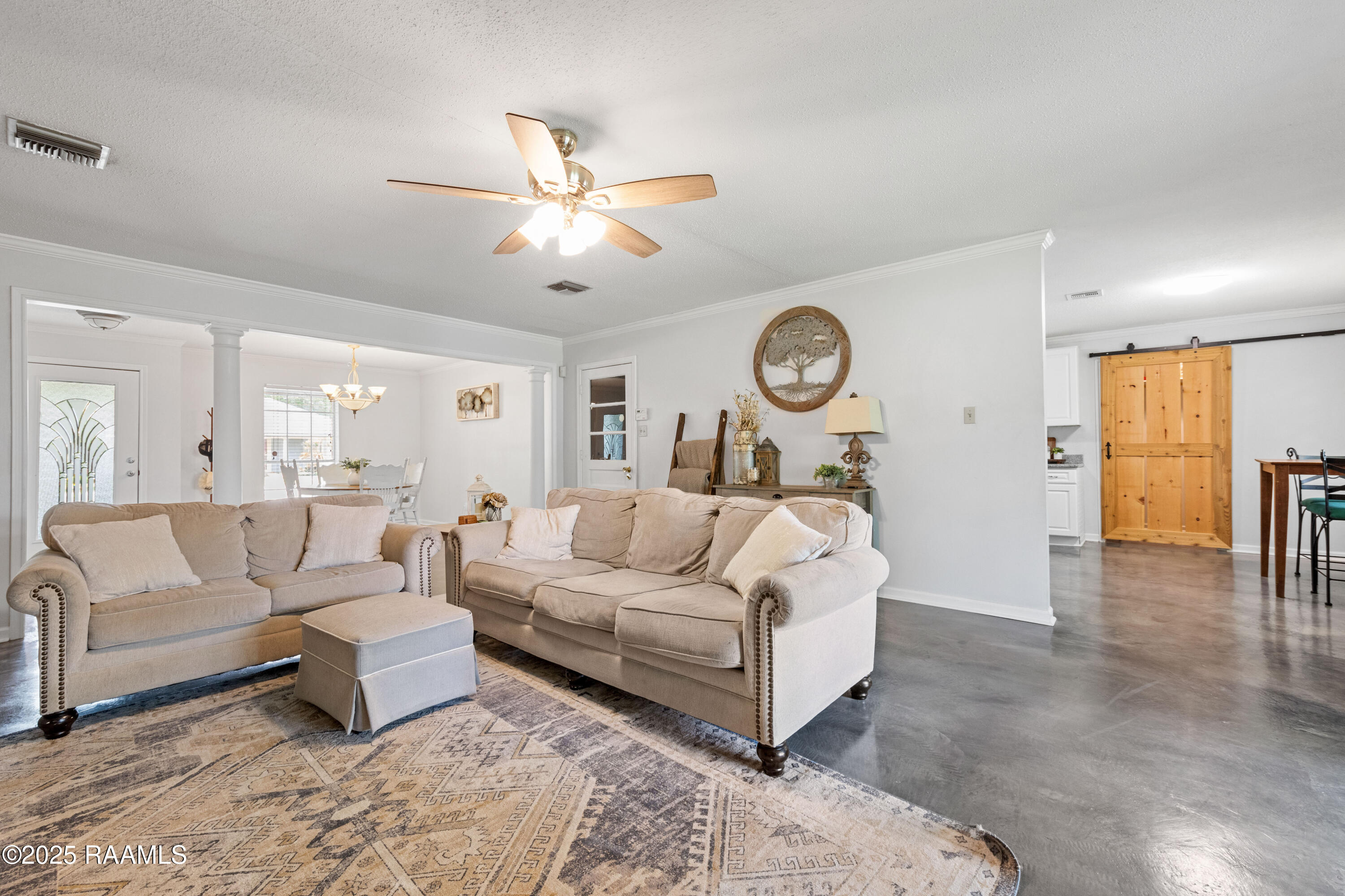 128 Bickerton Drive