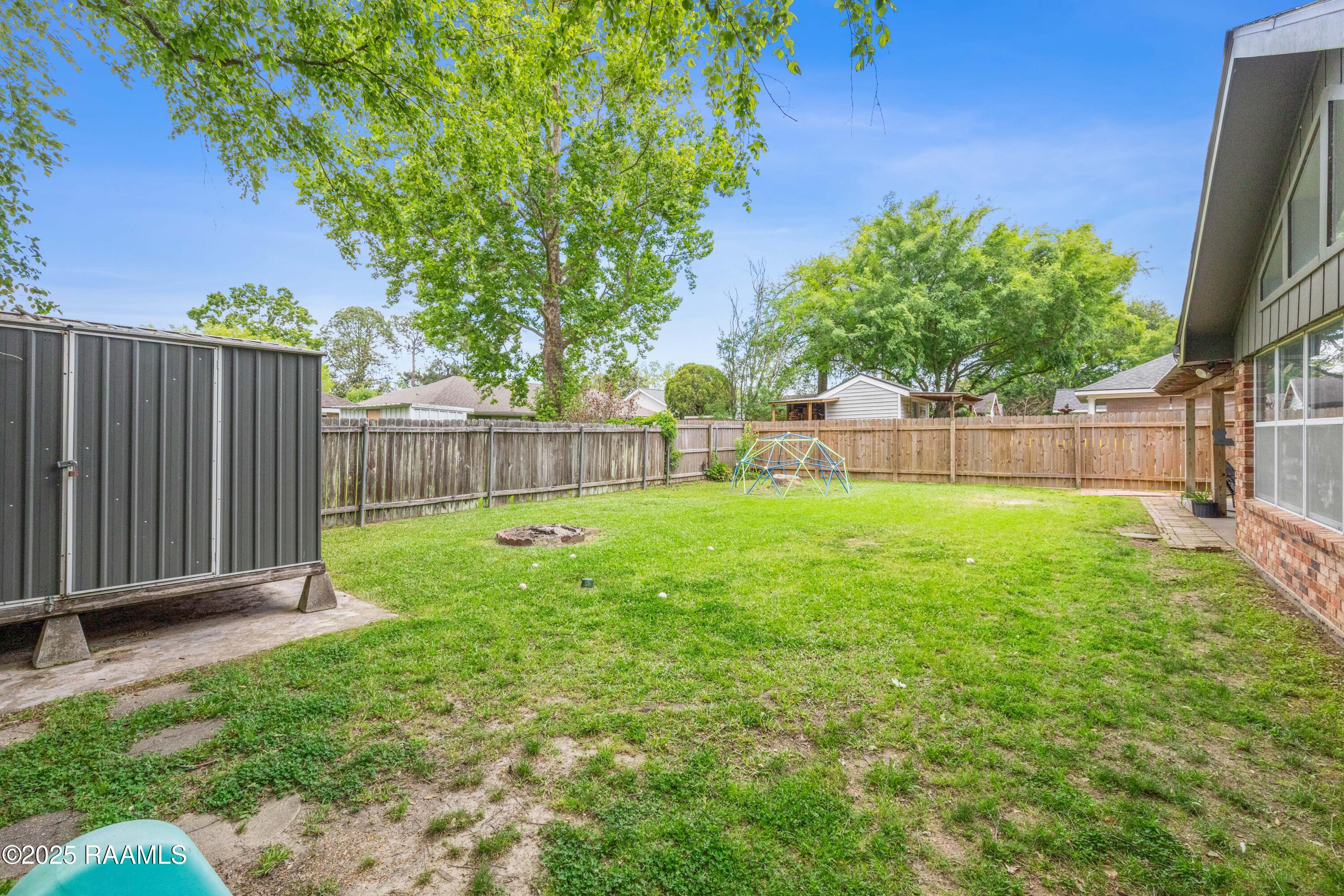 128 Bickerton Drive