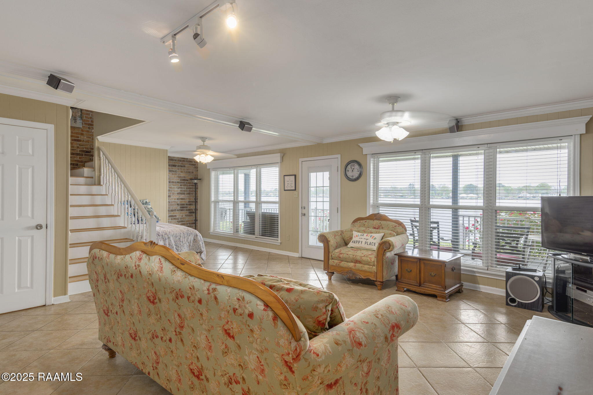 2215 False River Drive # 5