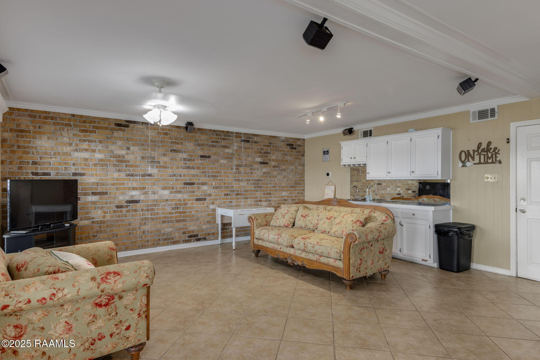 2215 False River Drive # 5