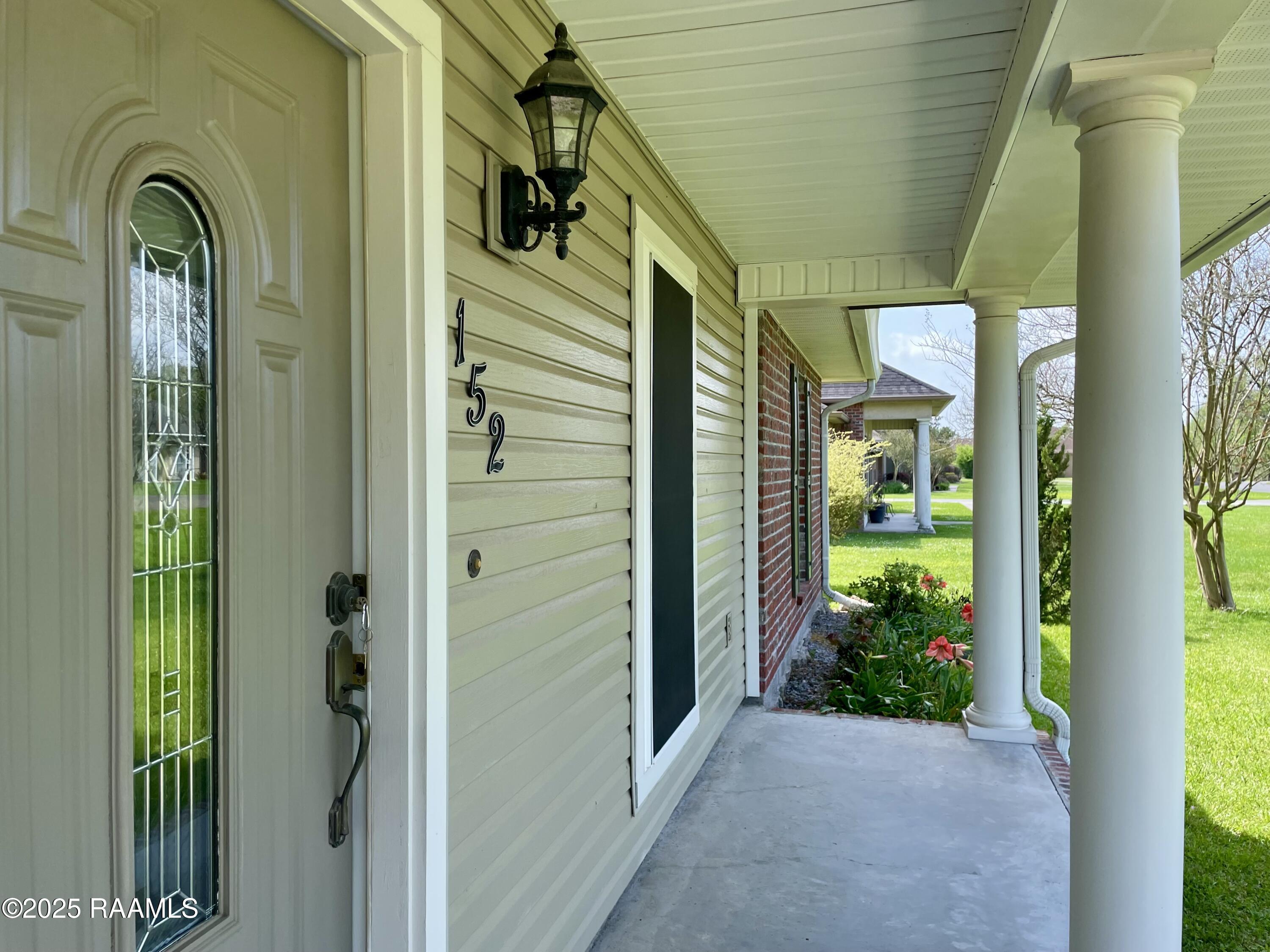 152 Rue Savanna
