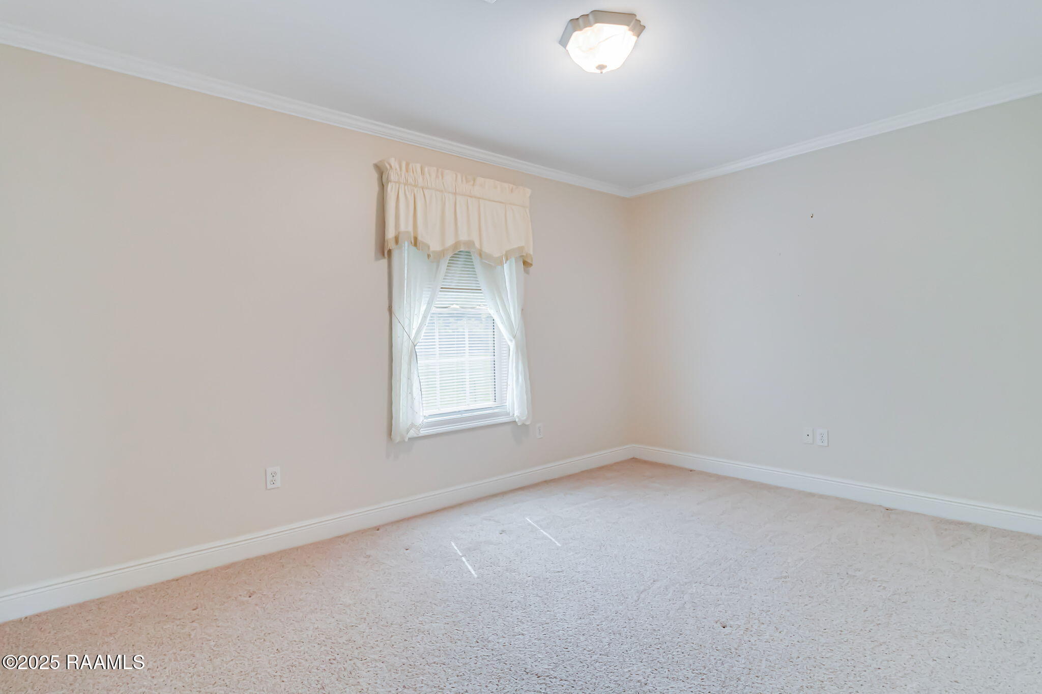 152 Rue Savanna