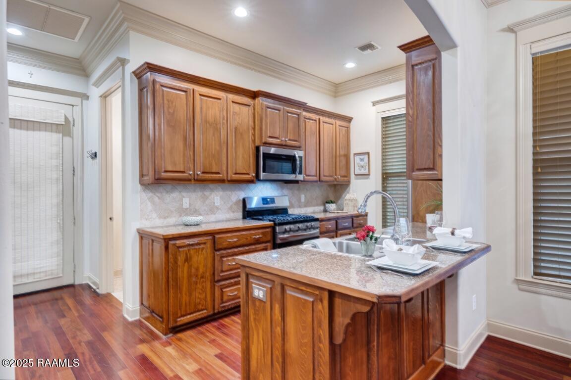 107 Laguna Lane